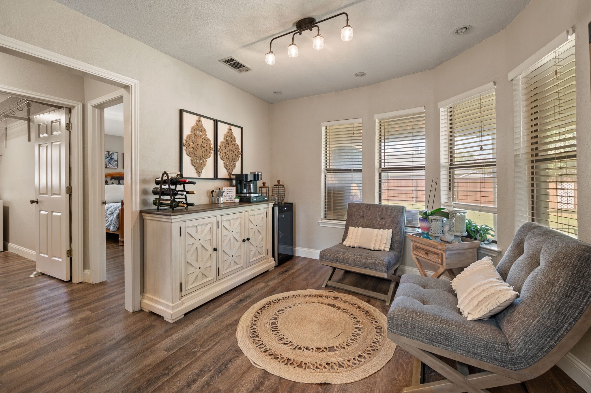 760 Santa Fe Trail