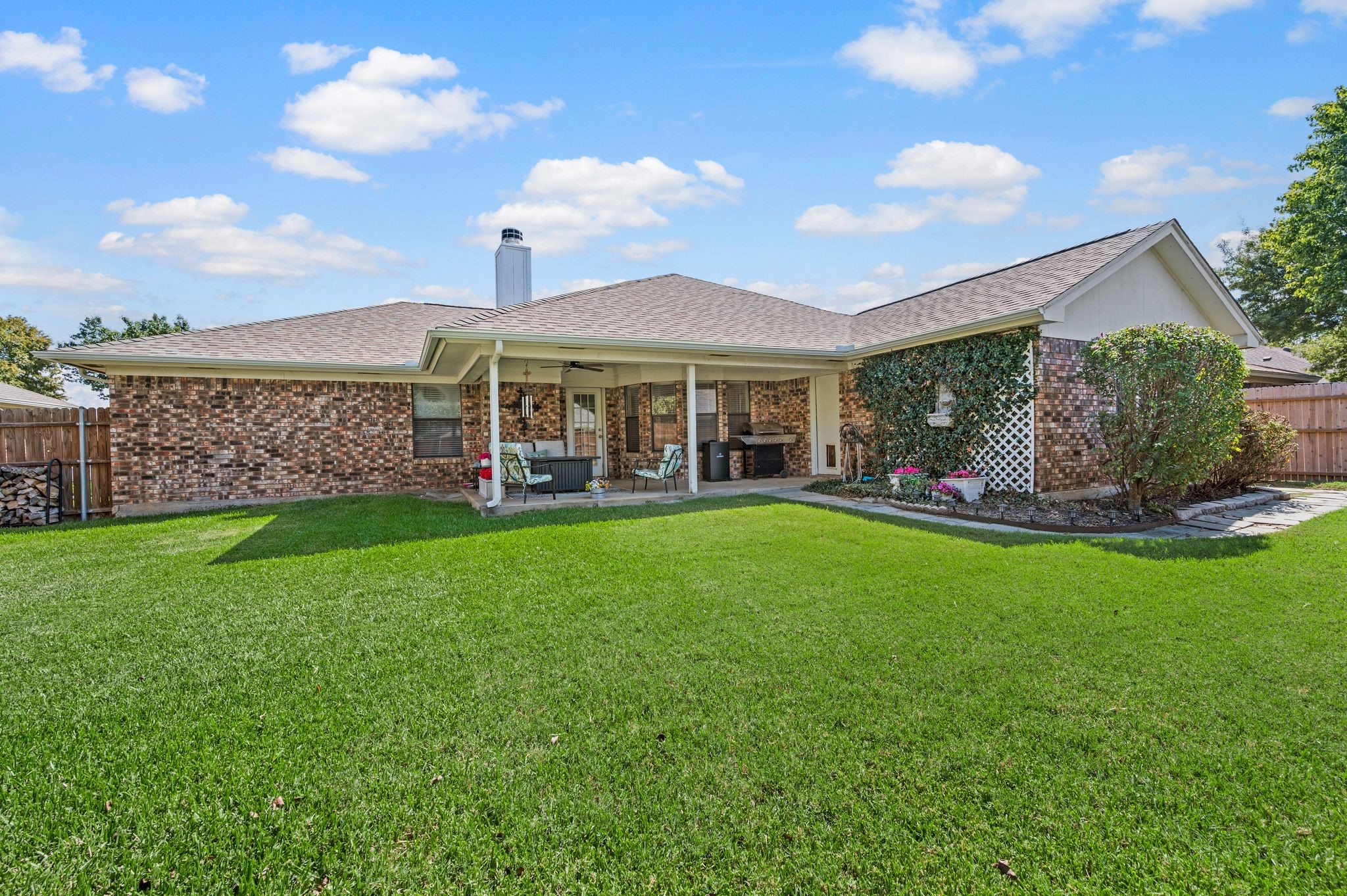 760 Santa Fe Trail