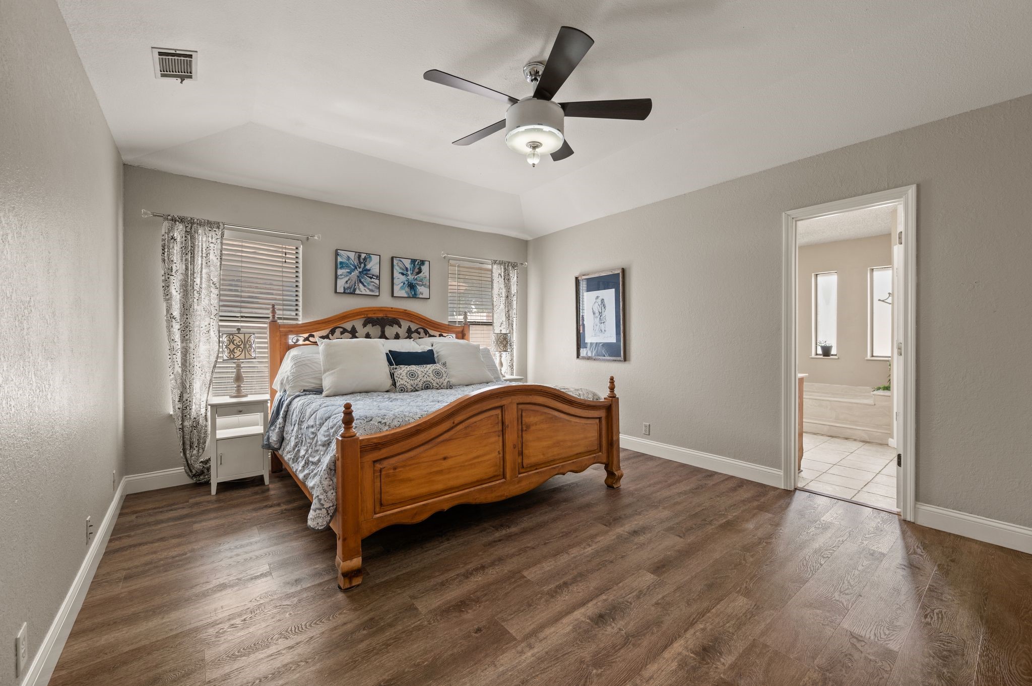 760 Santa Fe Trail