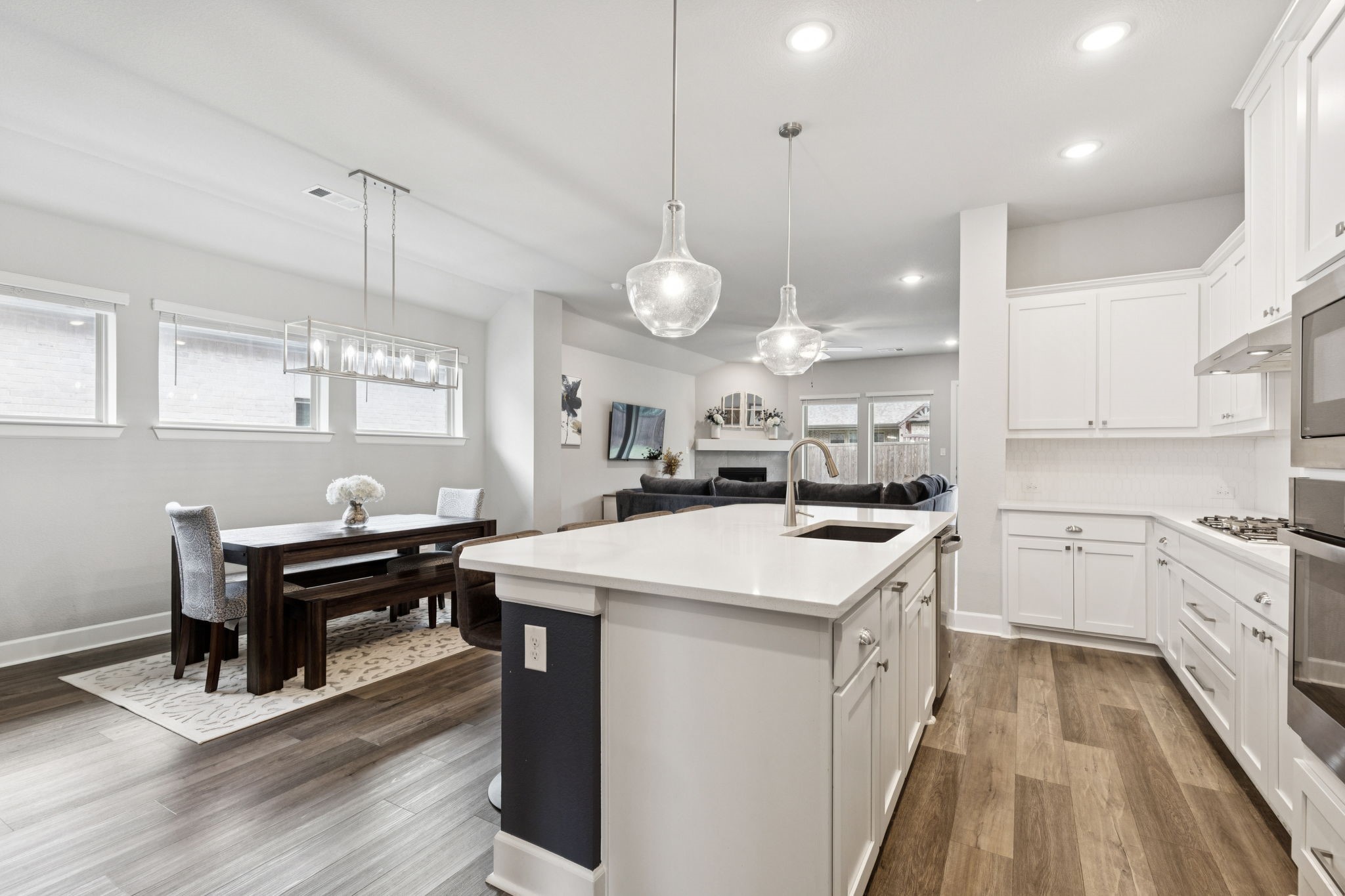 4105 Silver Spur Court