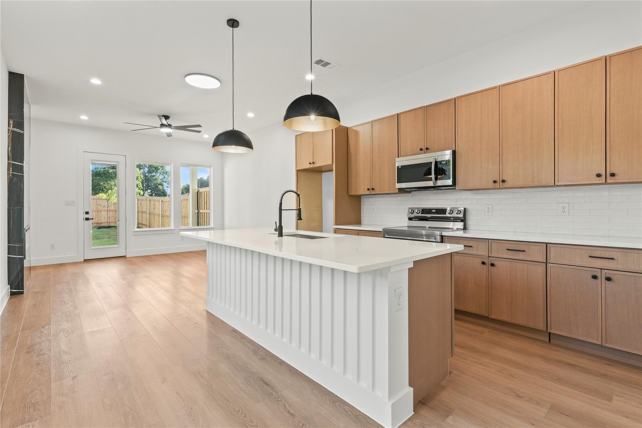 3521 S Harwood Street