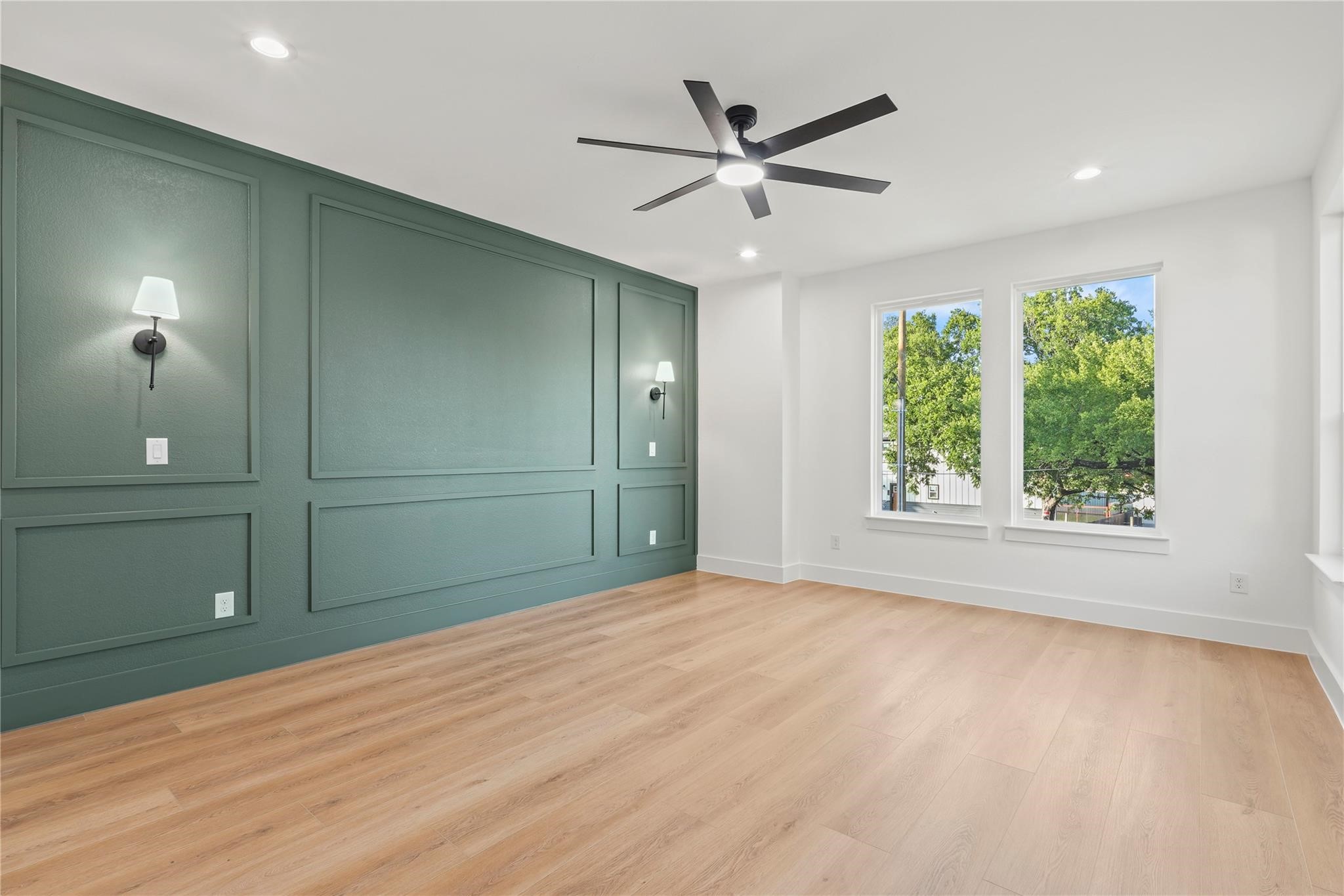 3521 S Harwood Street