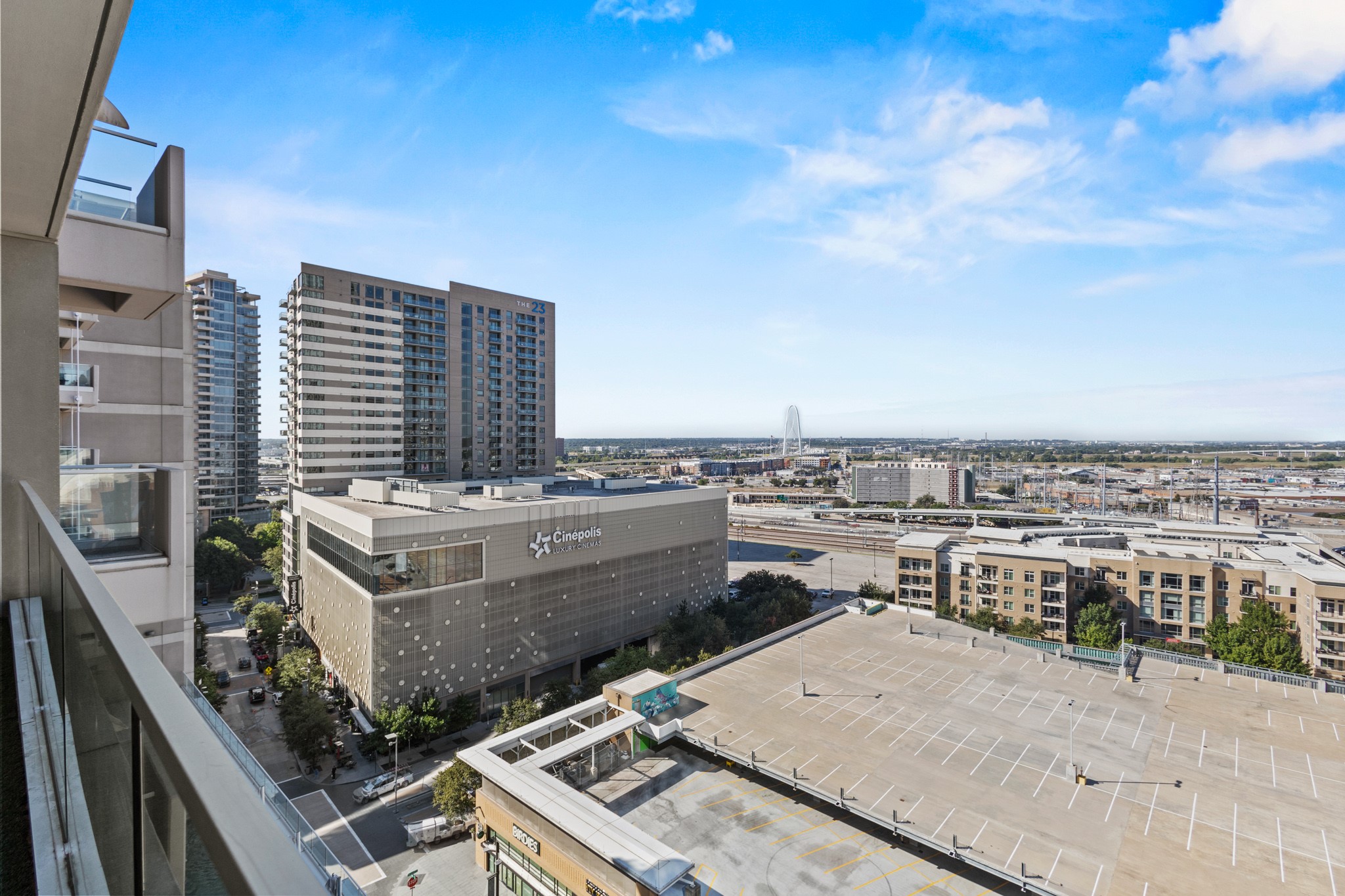 2408 Victory Park Lane 1140