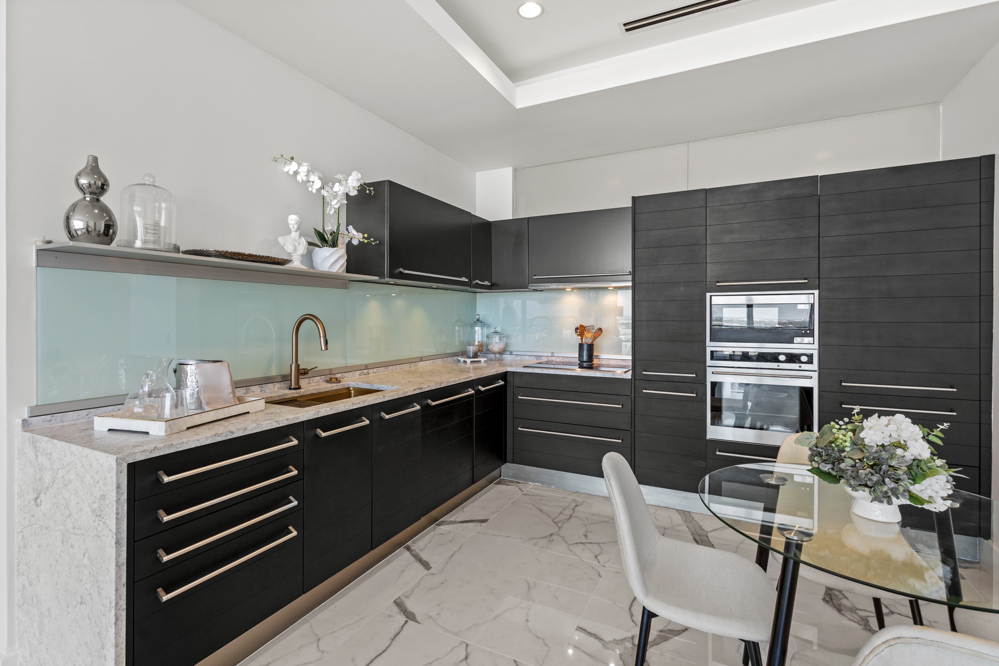 2408 Victory Park Lane 1140