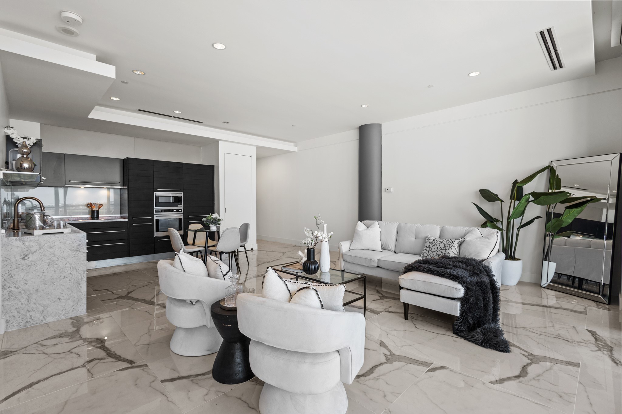 2408 Victory Park Lane 1140