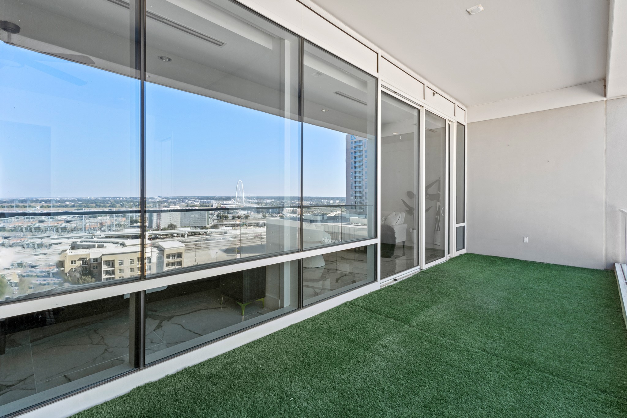 2408 Victory Park Lane 1140