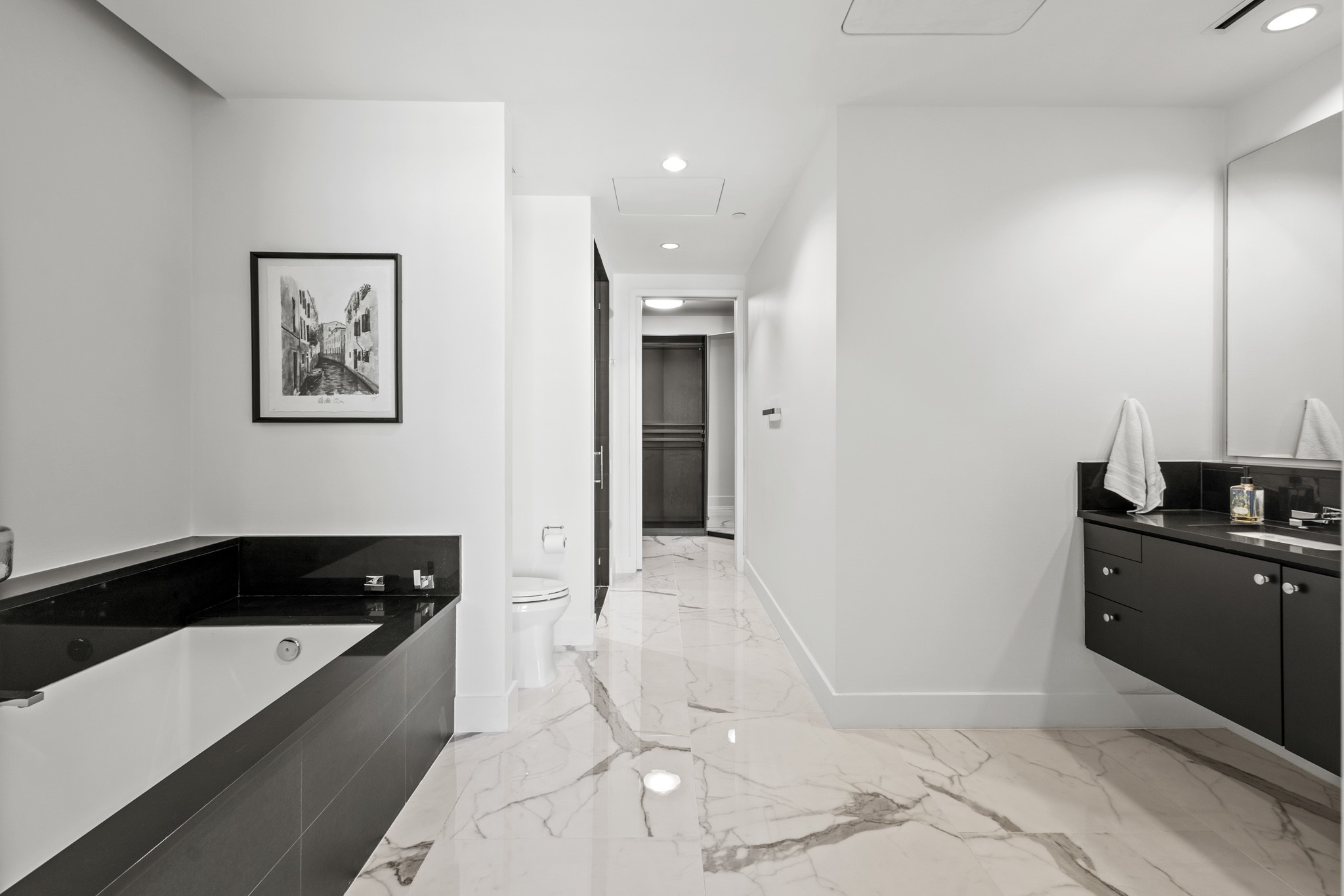 2408 Victory Park Lane 1140