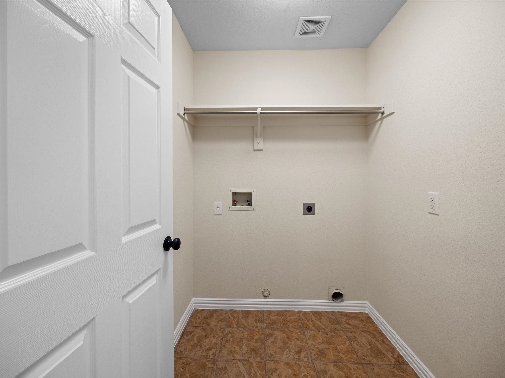 2681 Whispering Trail