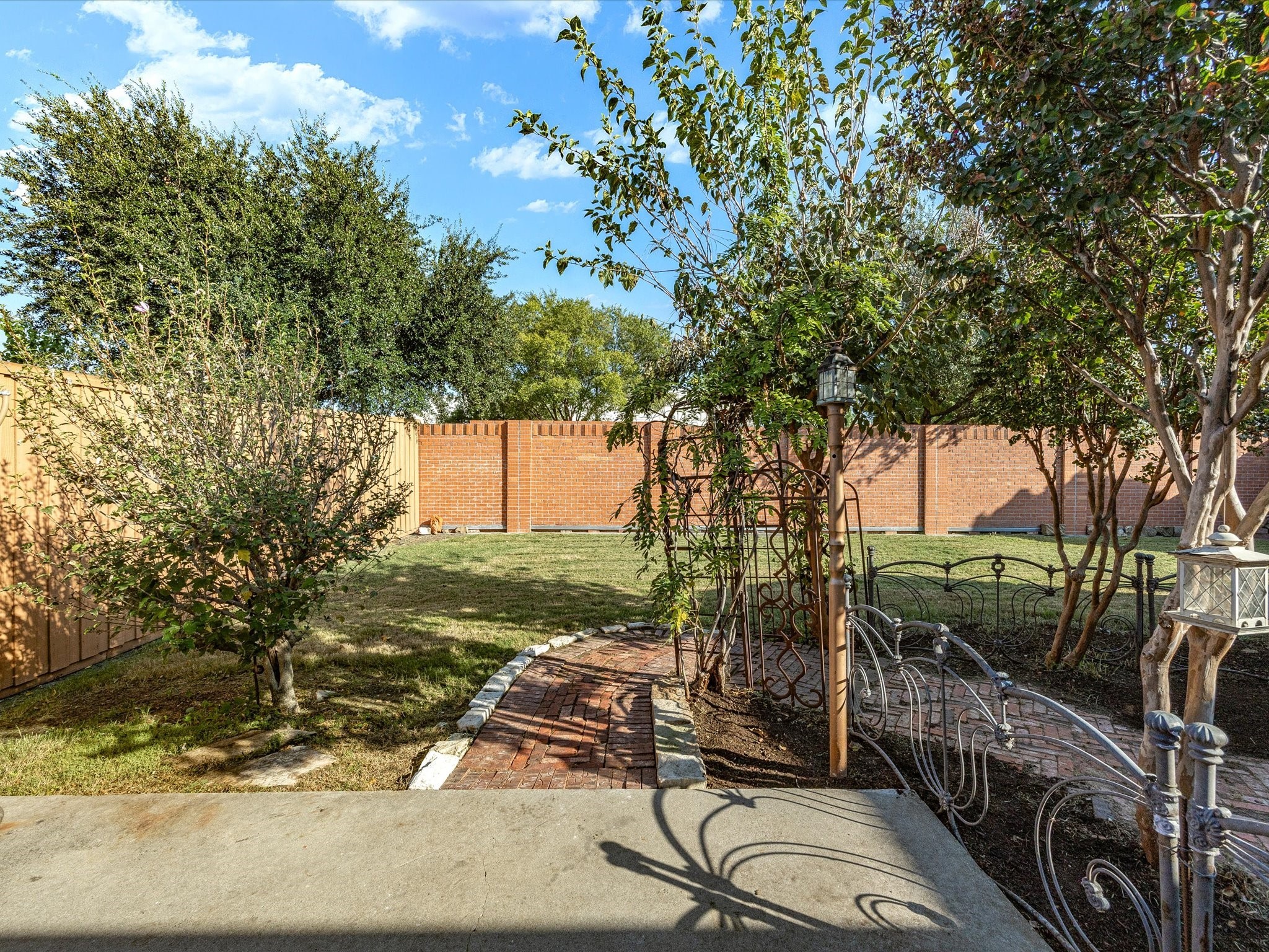 2681 Whispering Trail