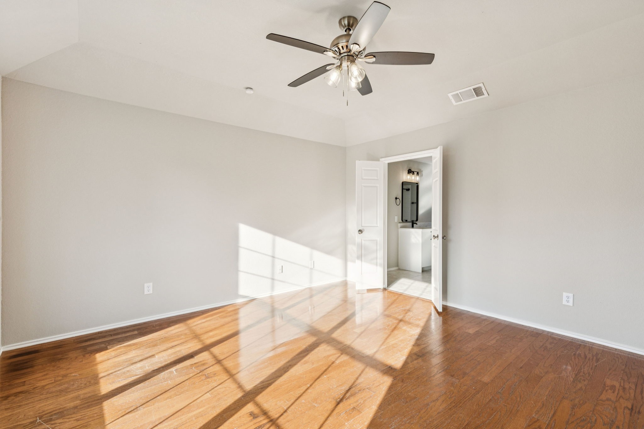 2109 Walden Place