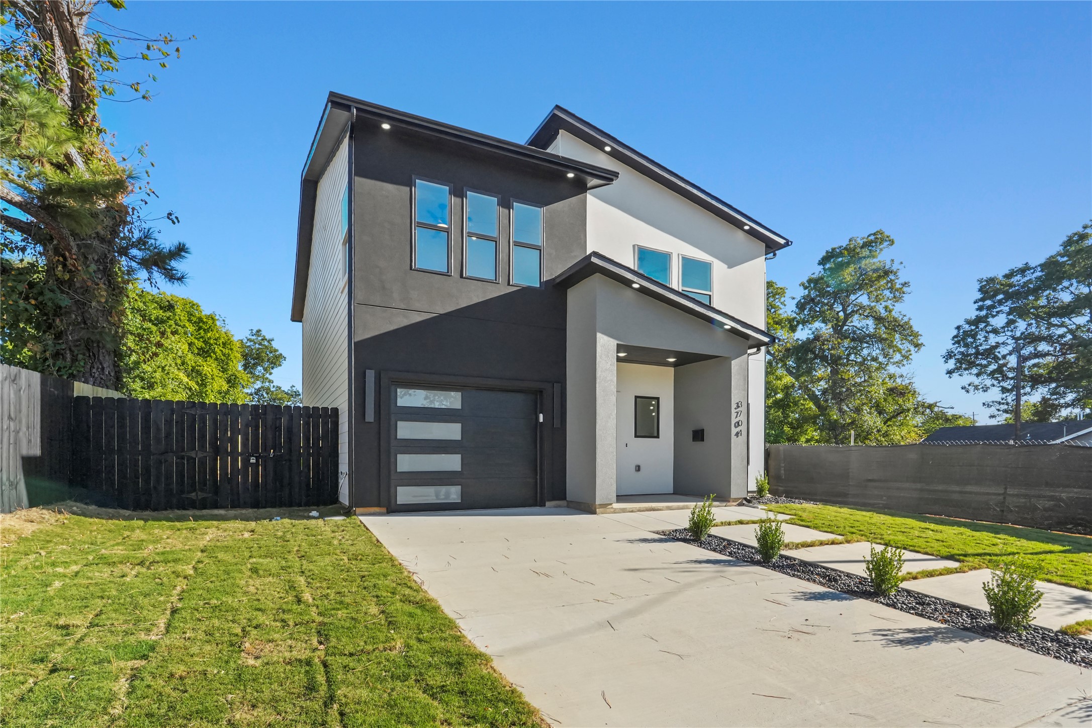 3704 Penelope Street