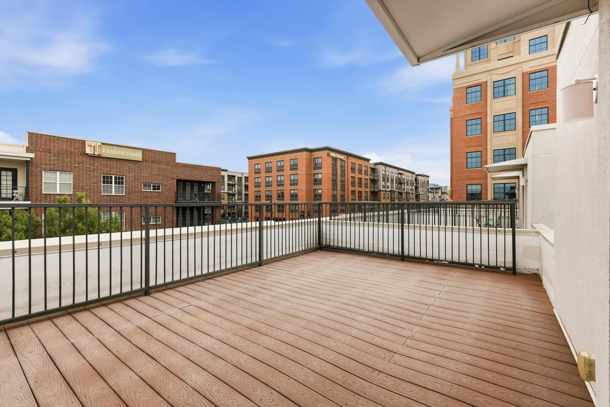 4110 Fairmount Street 1004