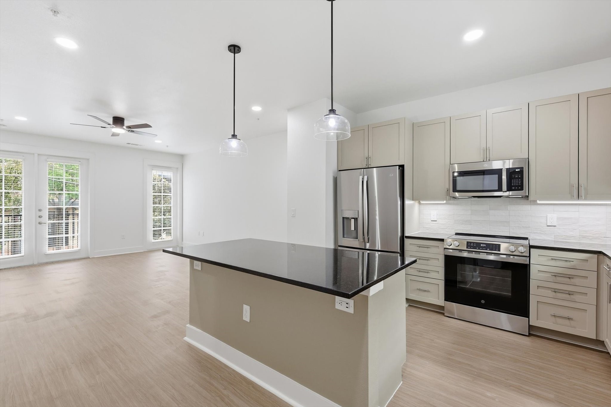 4110 Fairmount Street 1004