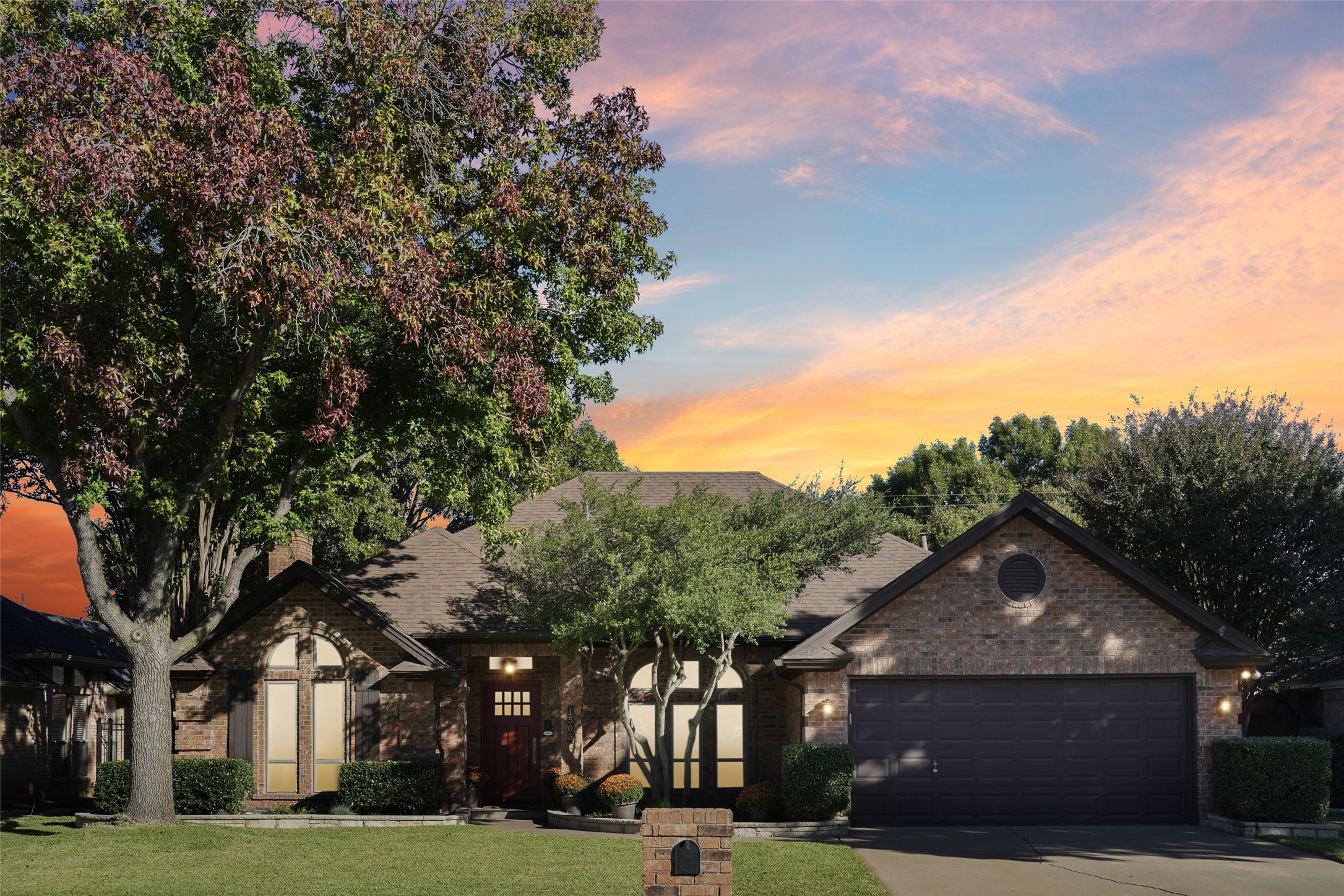 1505 Shadowbrook Drive