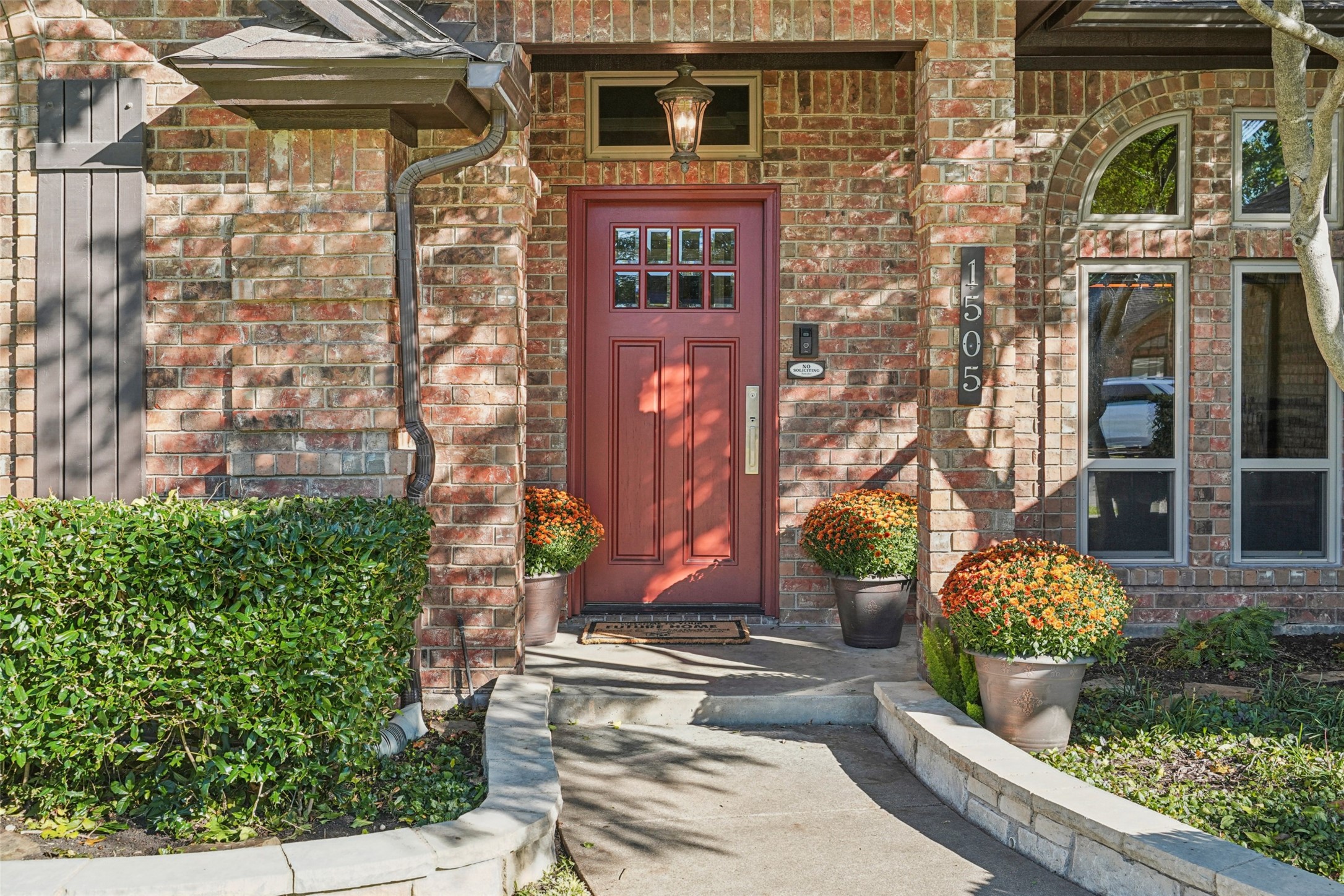 1505 Shadowbrook Drive