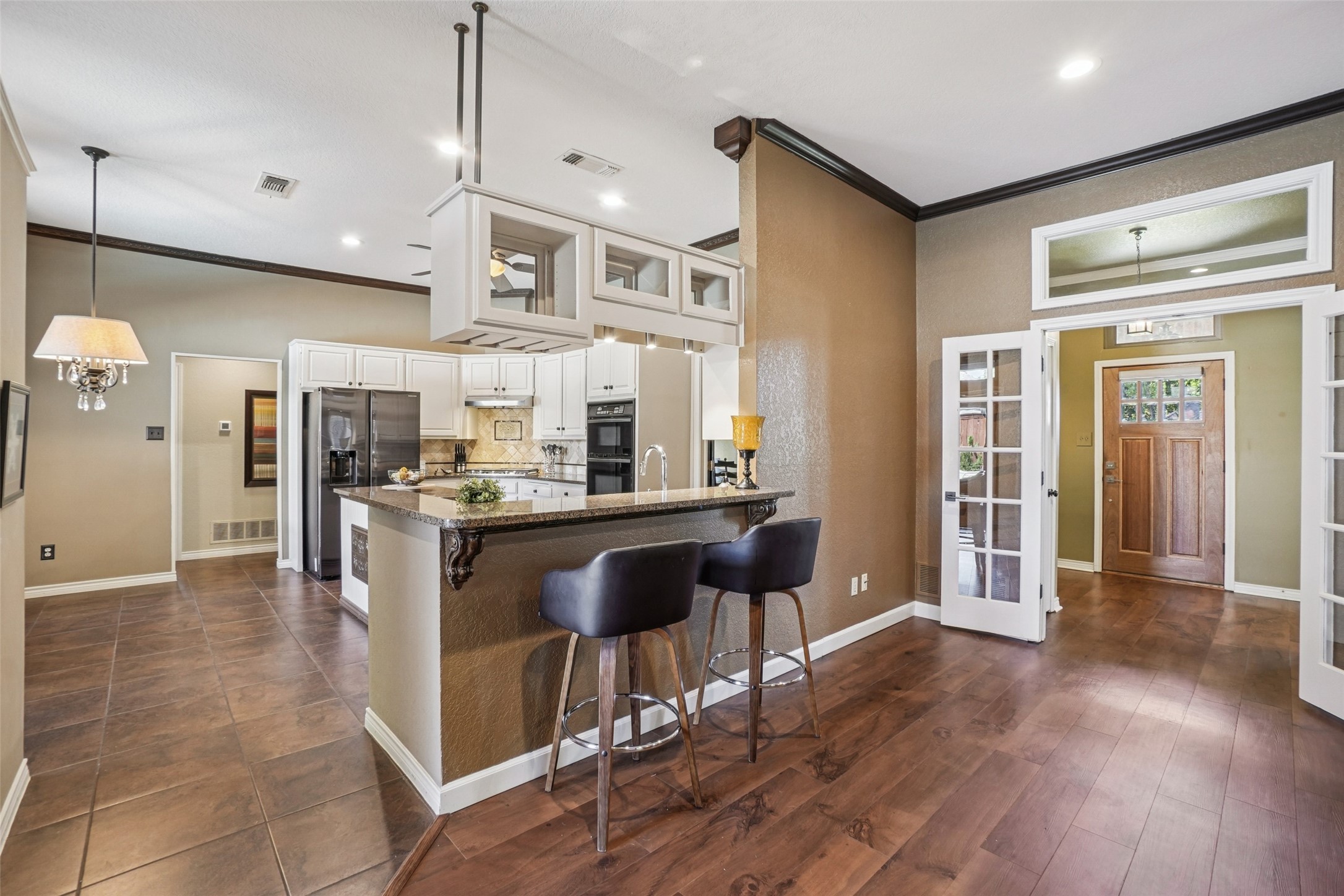 1505 Shadowbrook Drive