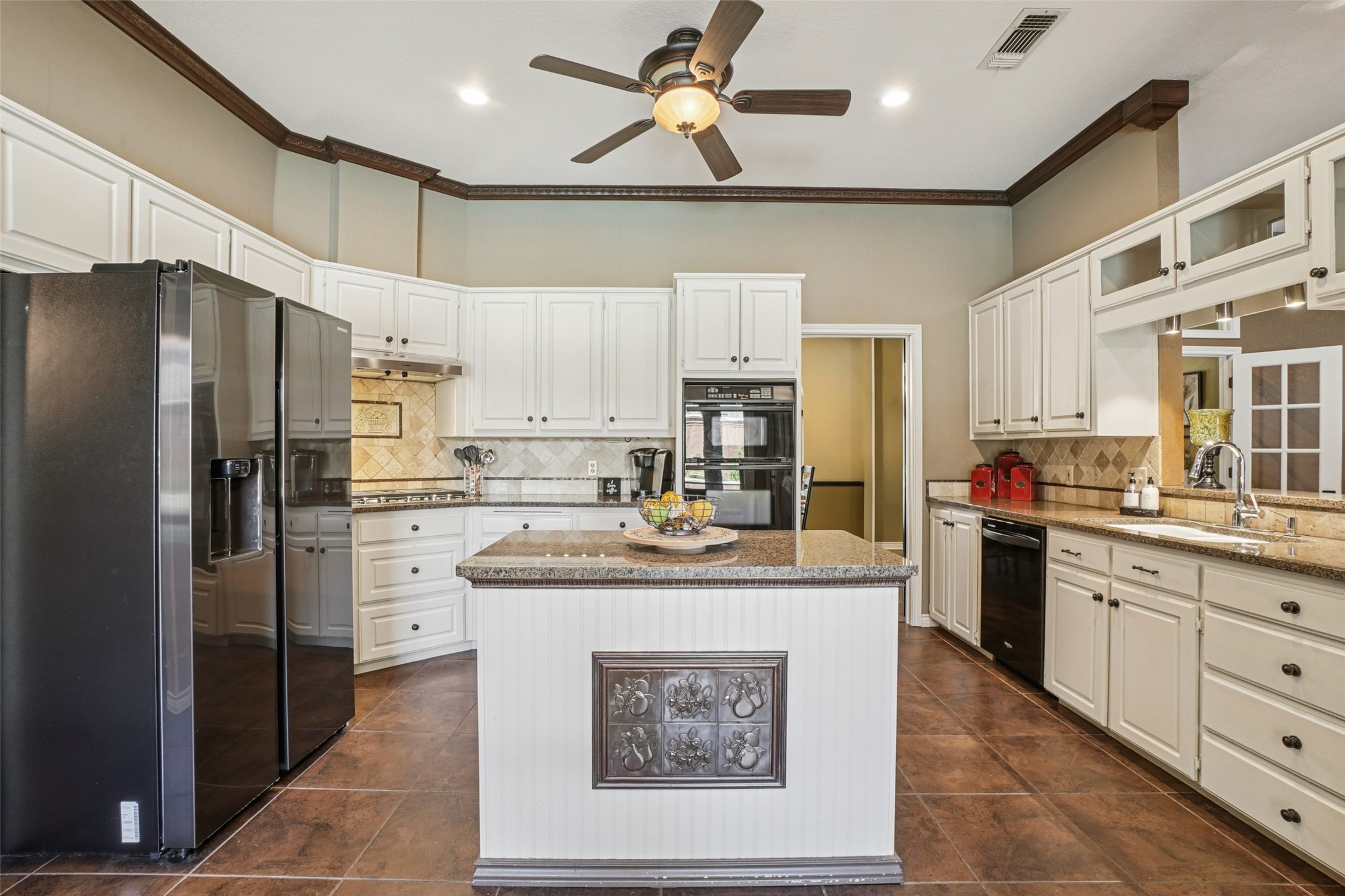 1505 Shadowbrook Drive