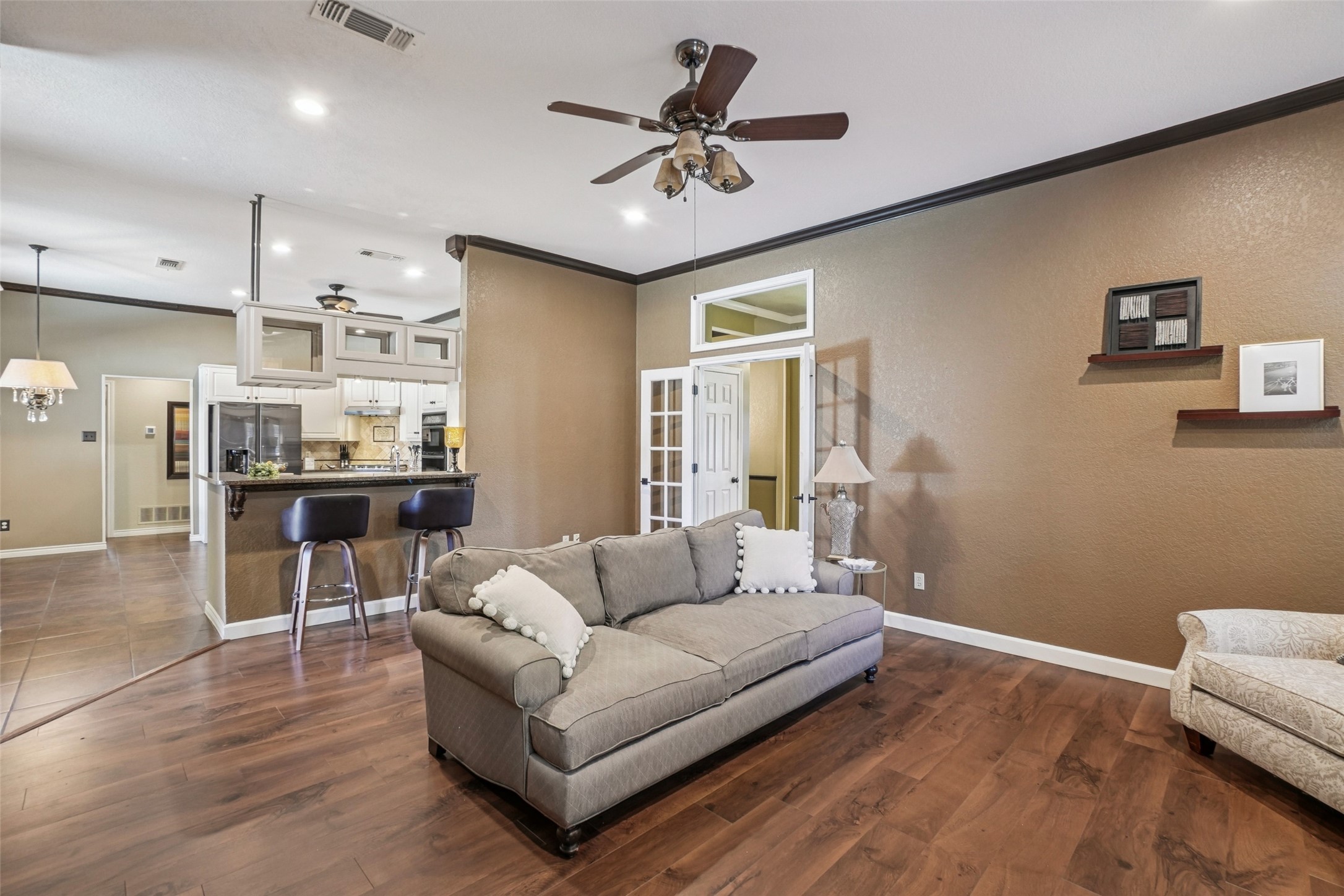 1505 Shadowbrook Drive