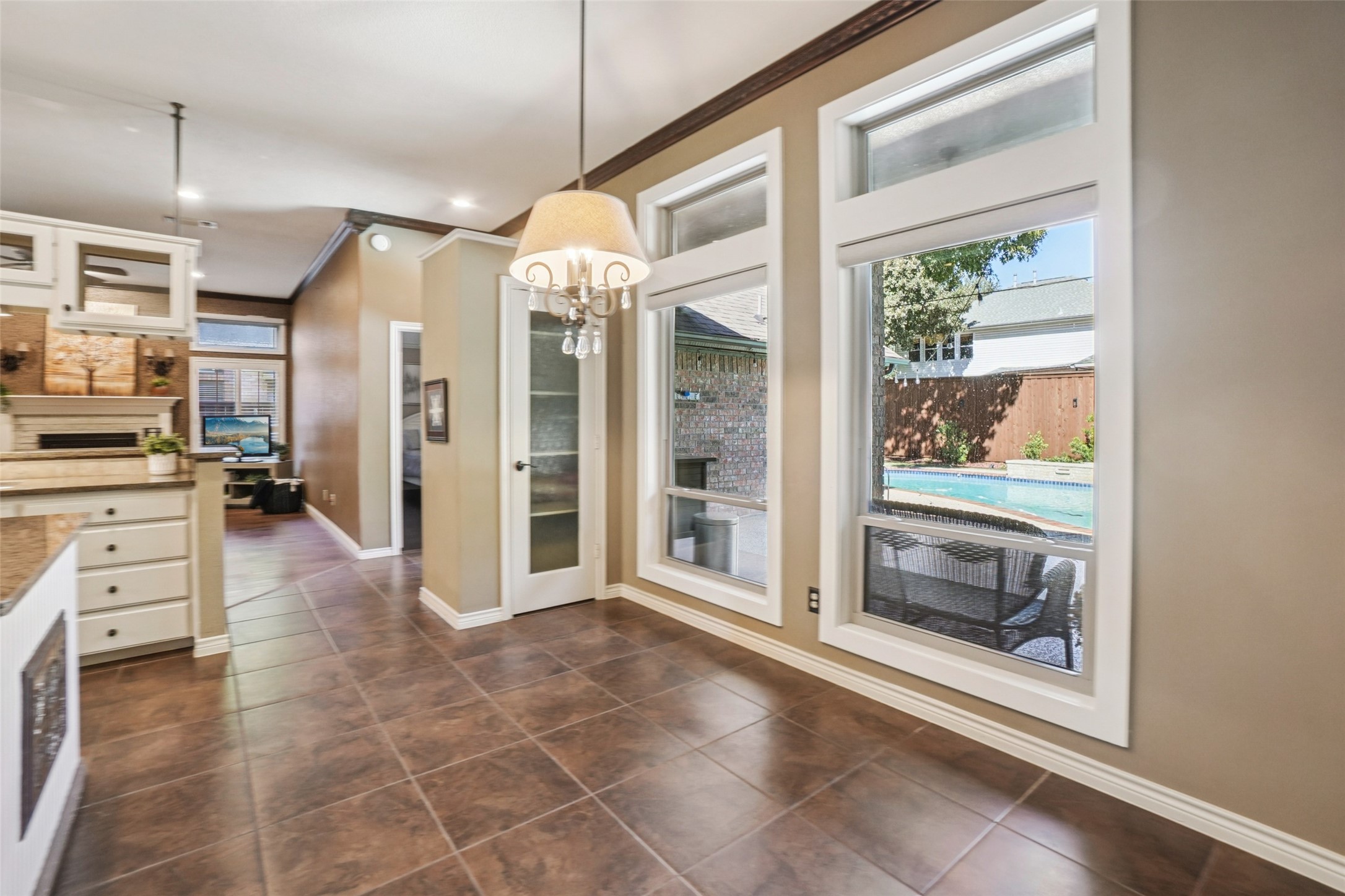 1505 Shadowbrook Drive