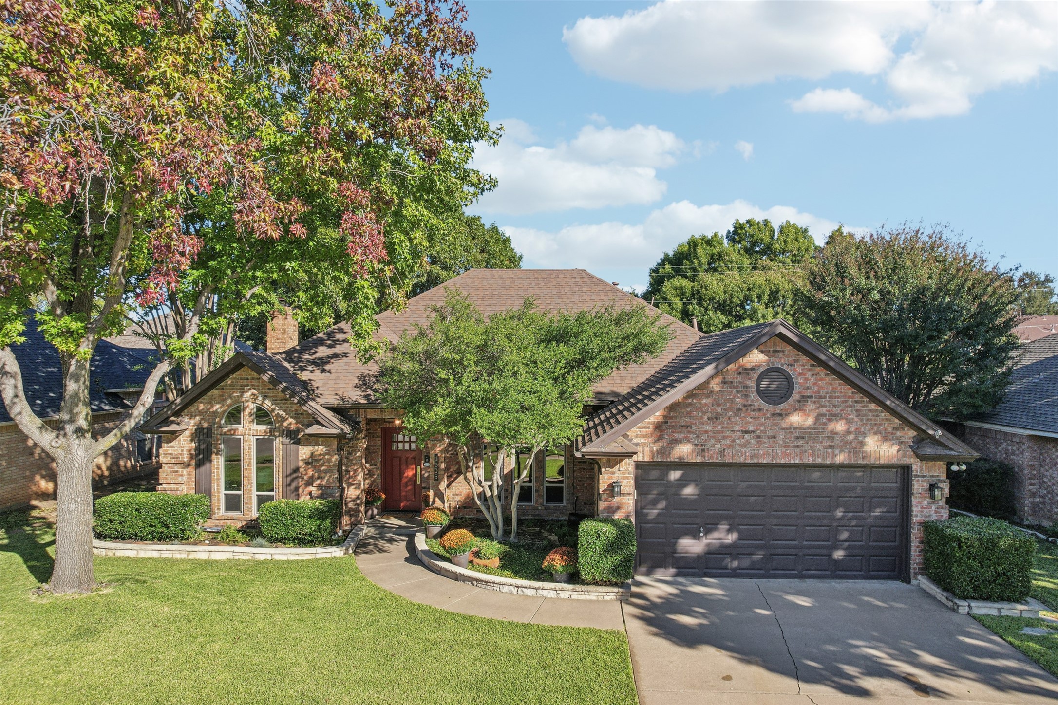 1505 Shadowbrook Drive