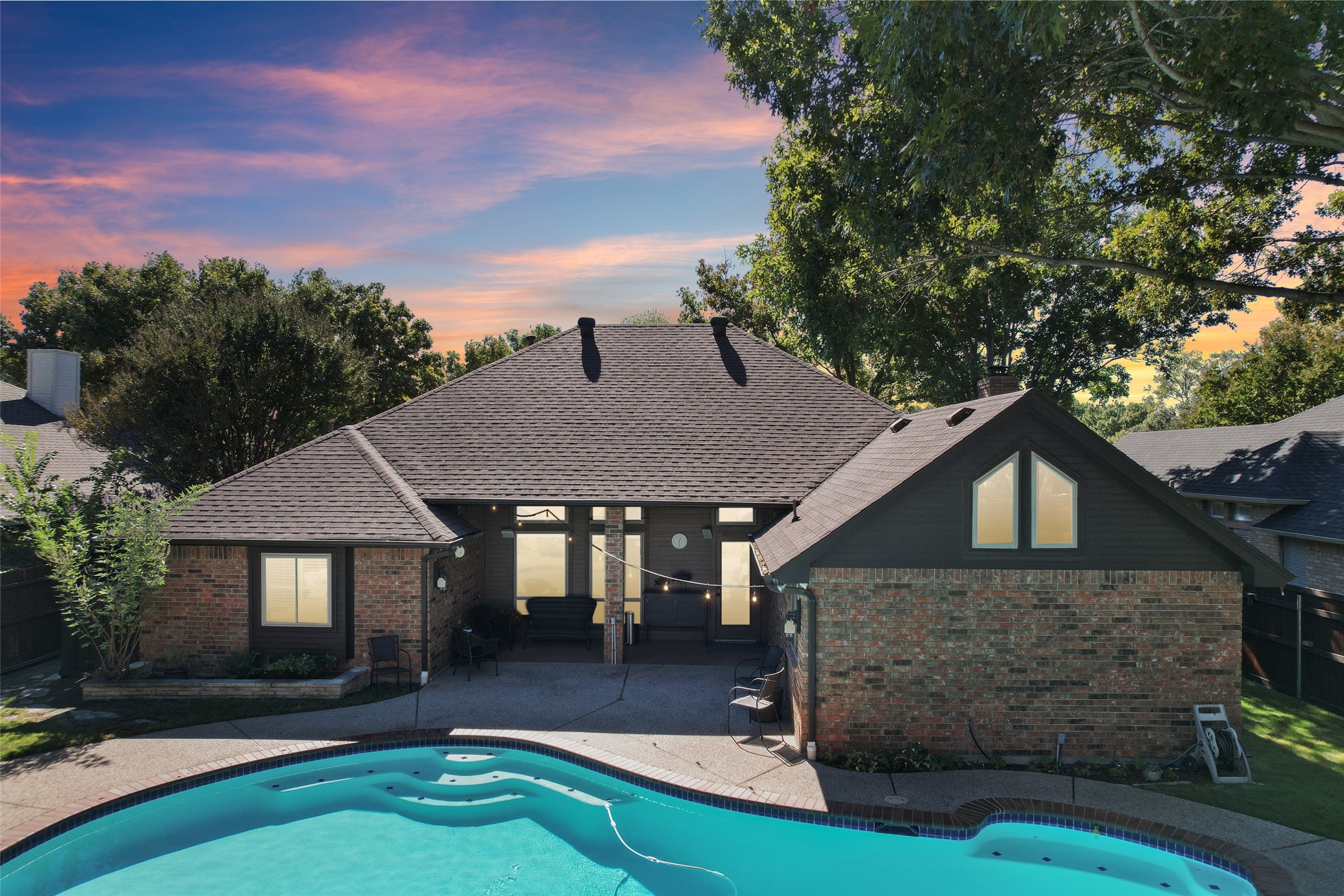 1505 Shadowbrook Drive