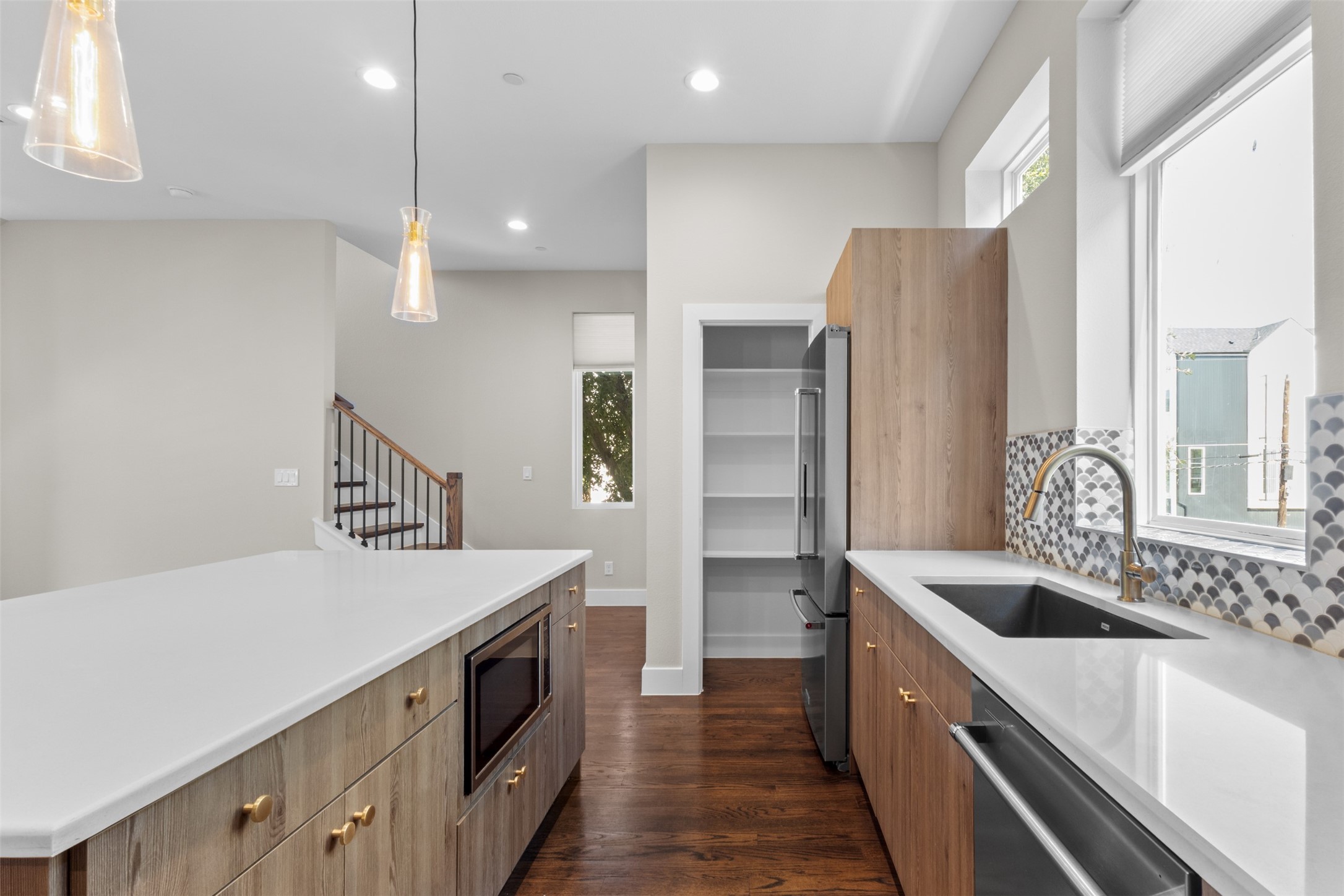 4514 Cabell Drive 102