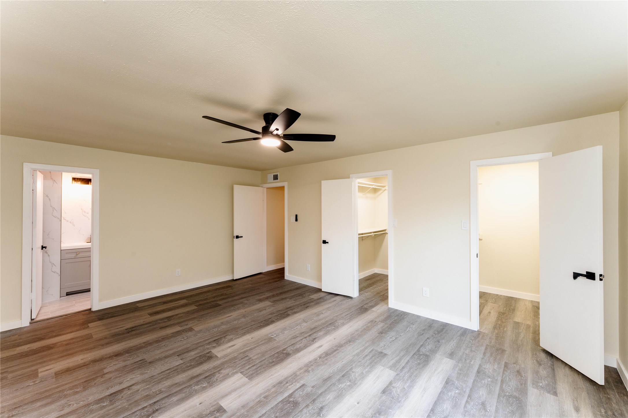 2134 Courtland Circle