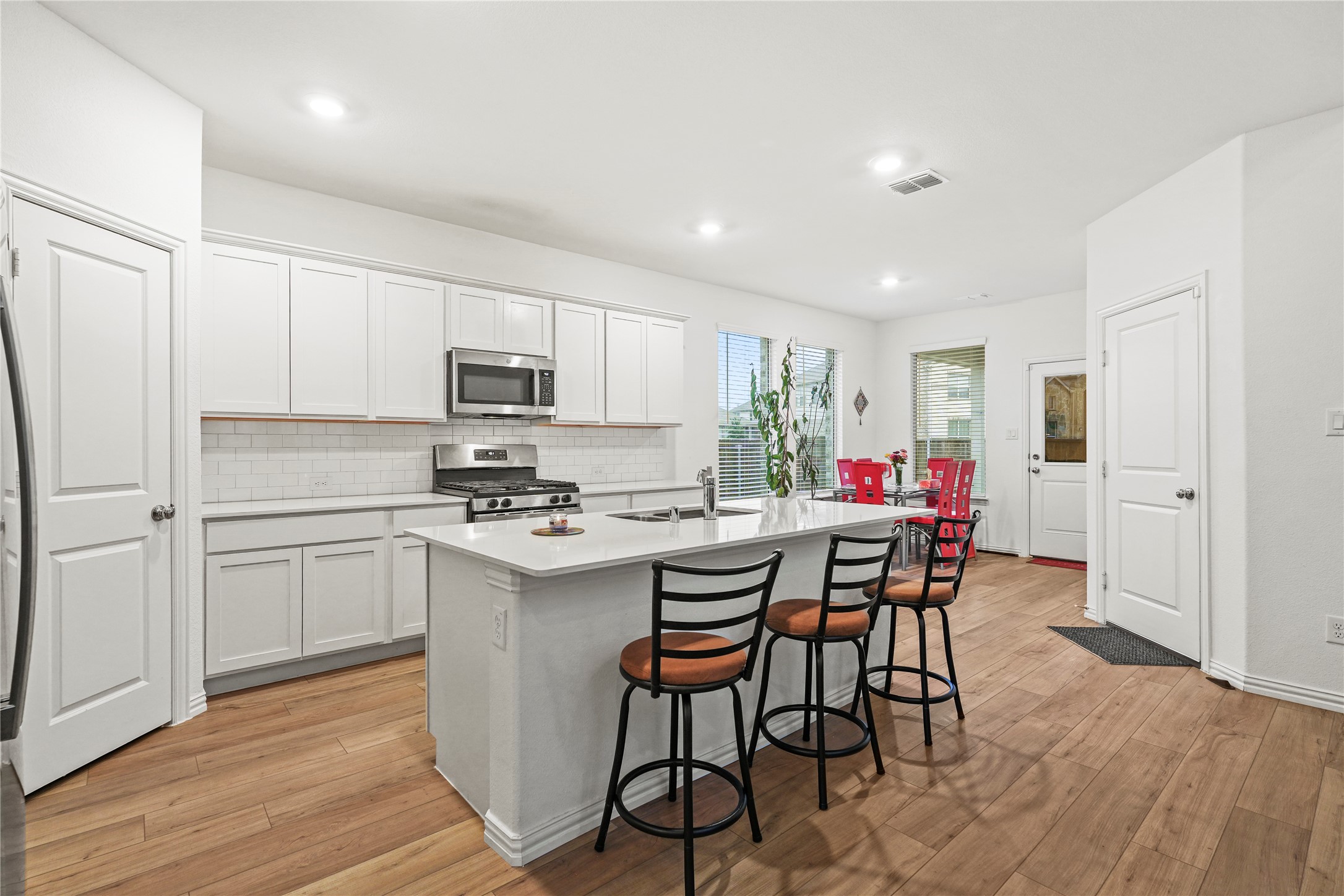 5346 Riverwalk Parkway