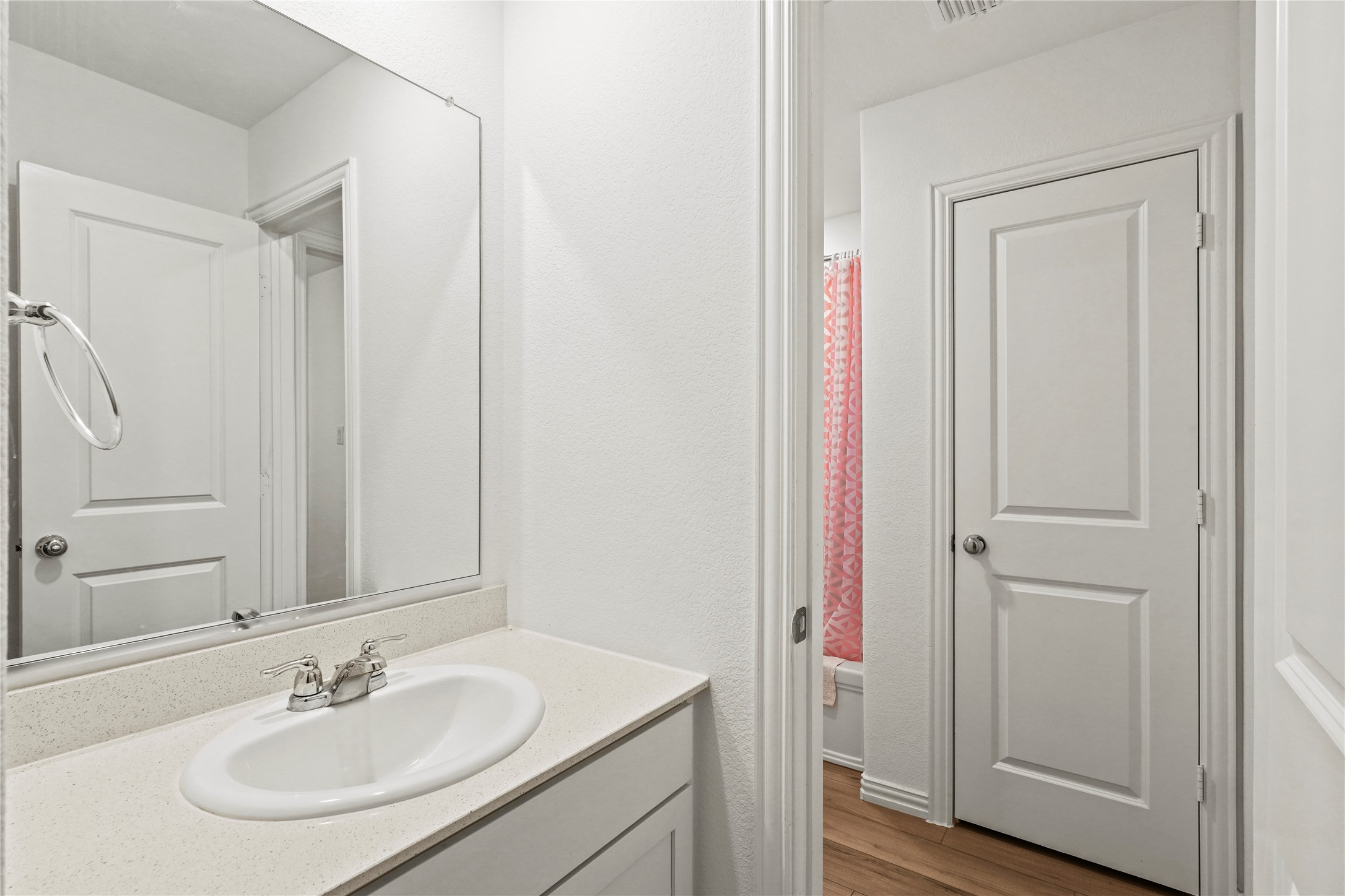 5346 Riverwalk Parkway