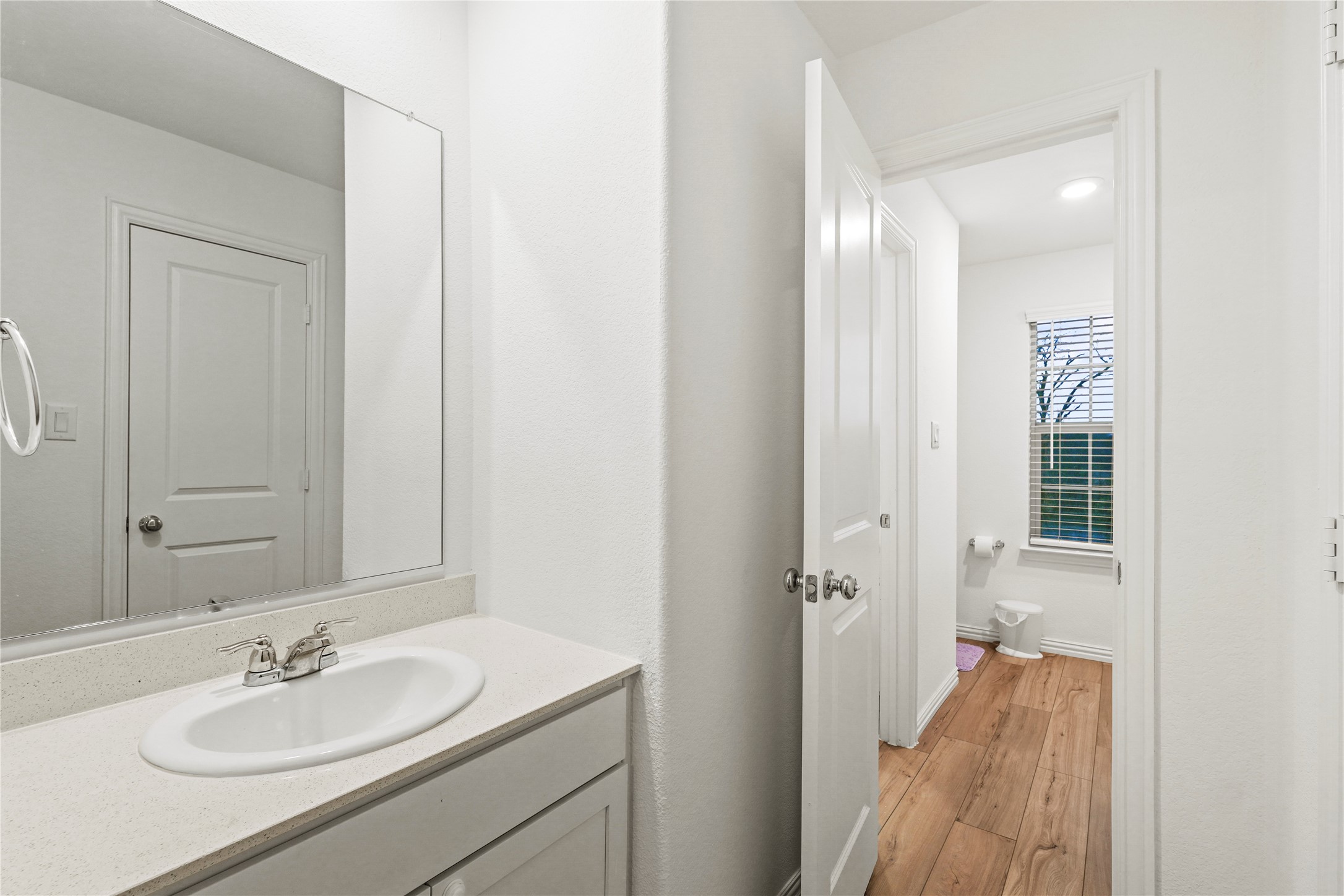 5346 Riverwalk Parkway