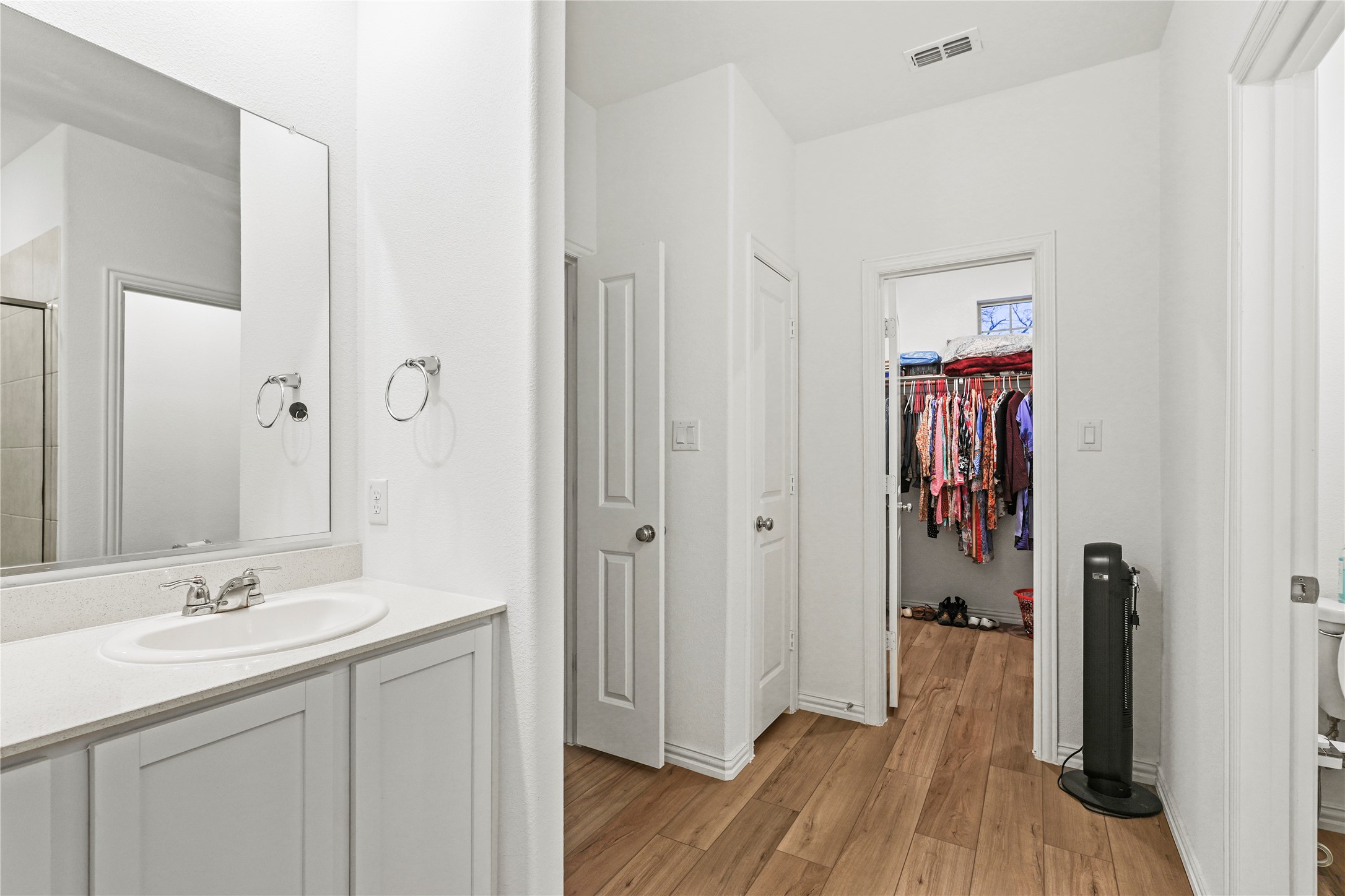 5346 Riverwalk Parkway