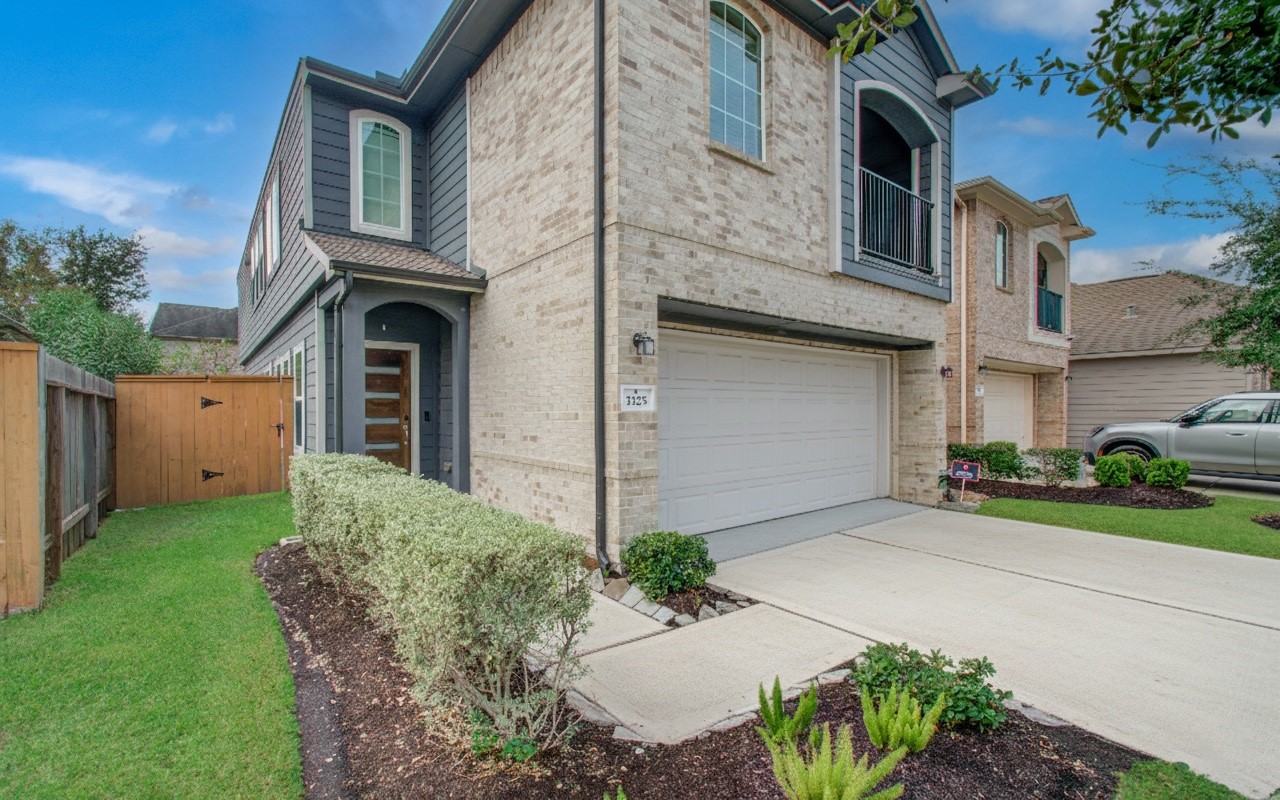 3325 Harmony View Lane