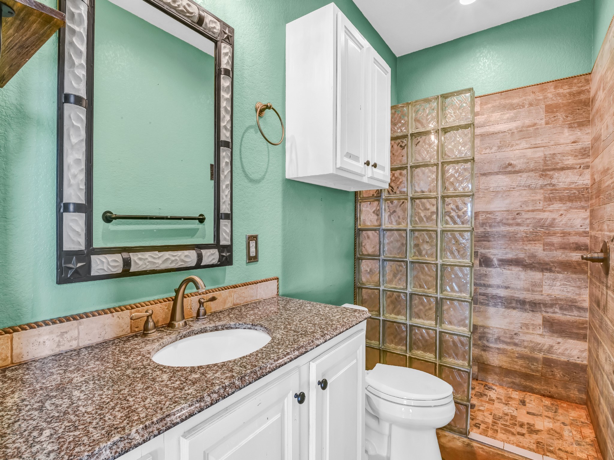 4519 County Road 2690