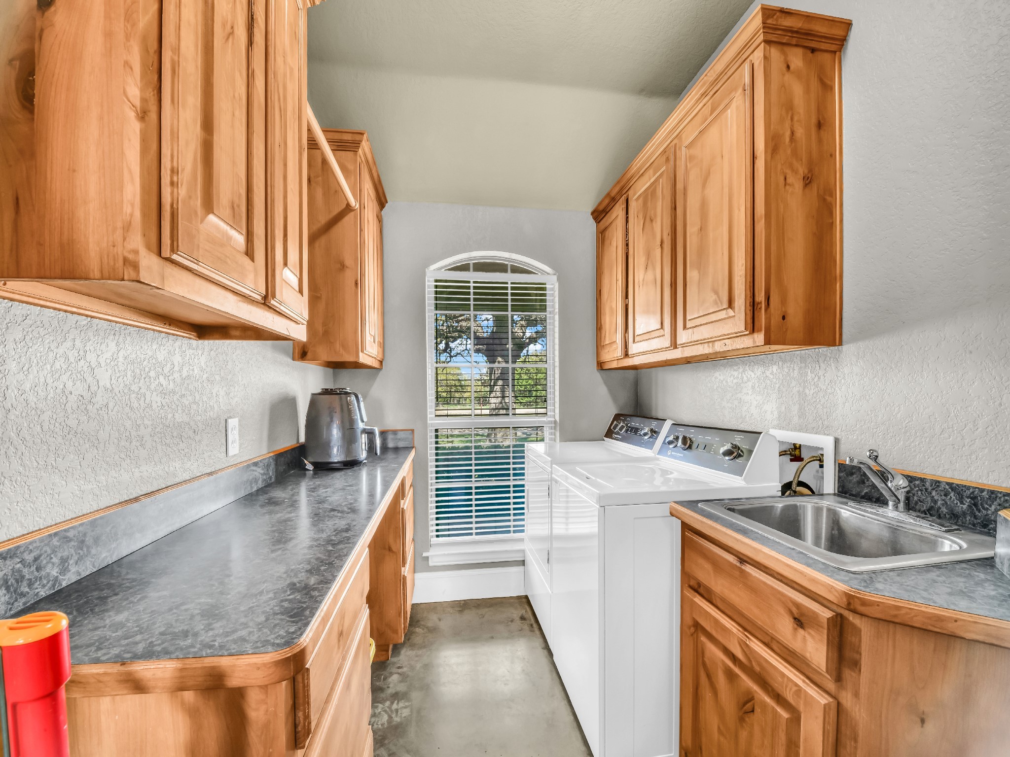 4519 County Road 2690