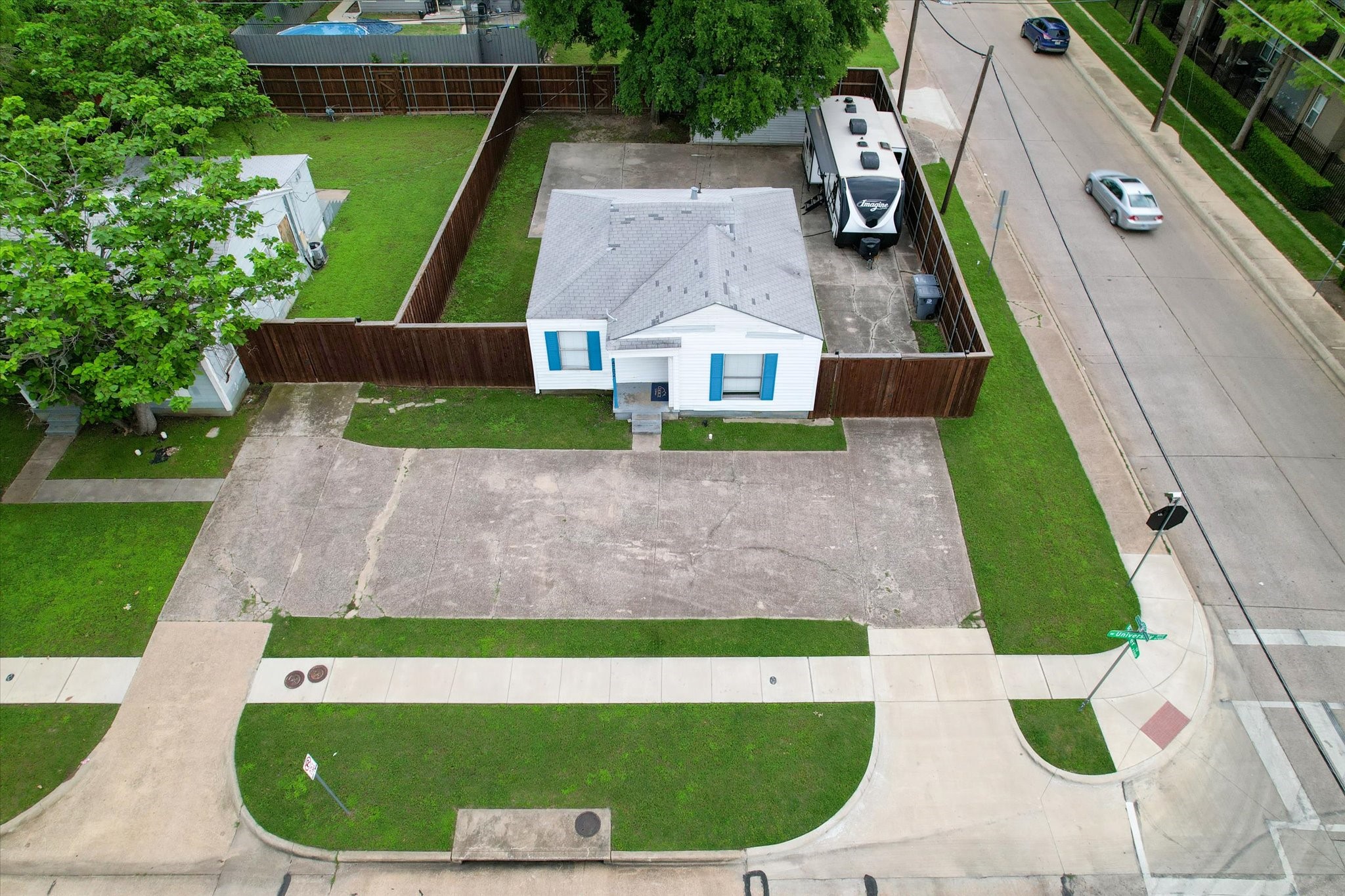 4702 W University Boulevard