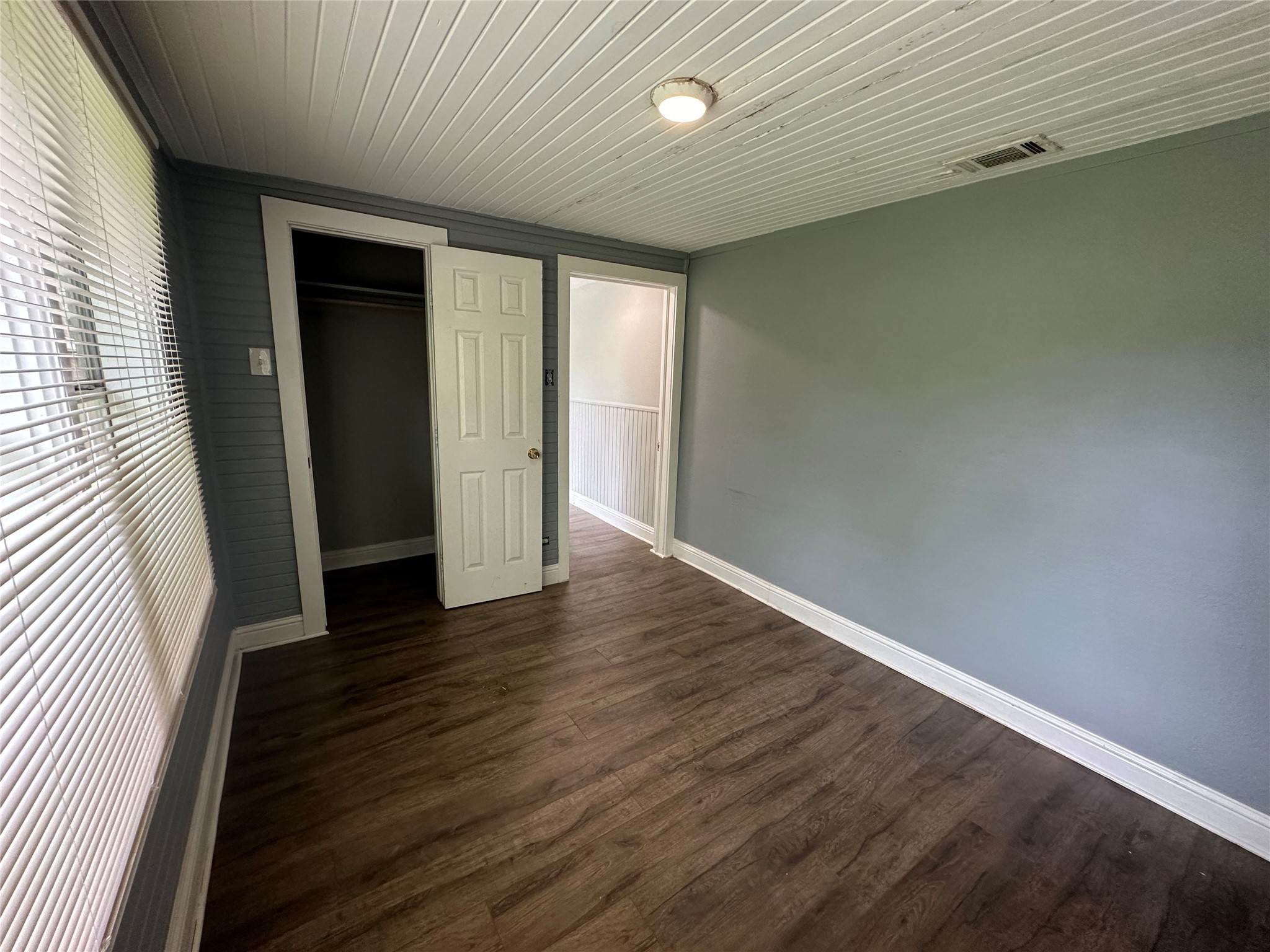 4706 W University Boulevard