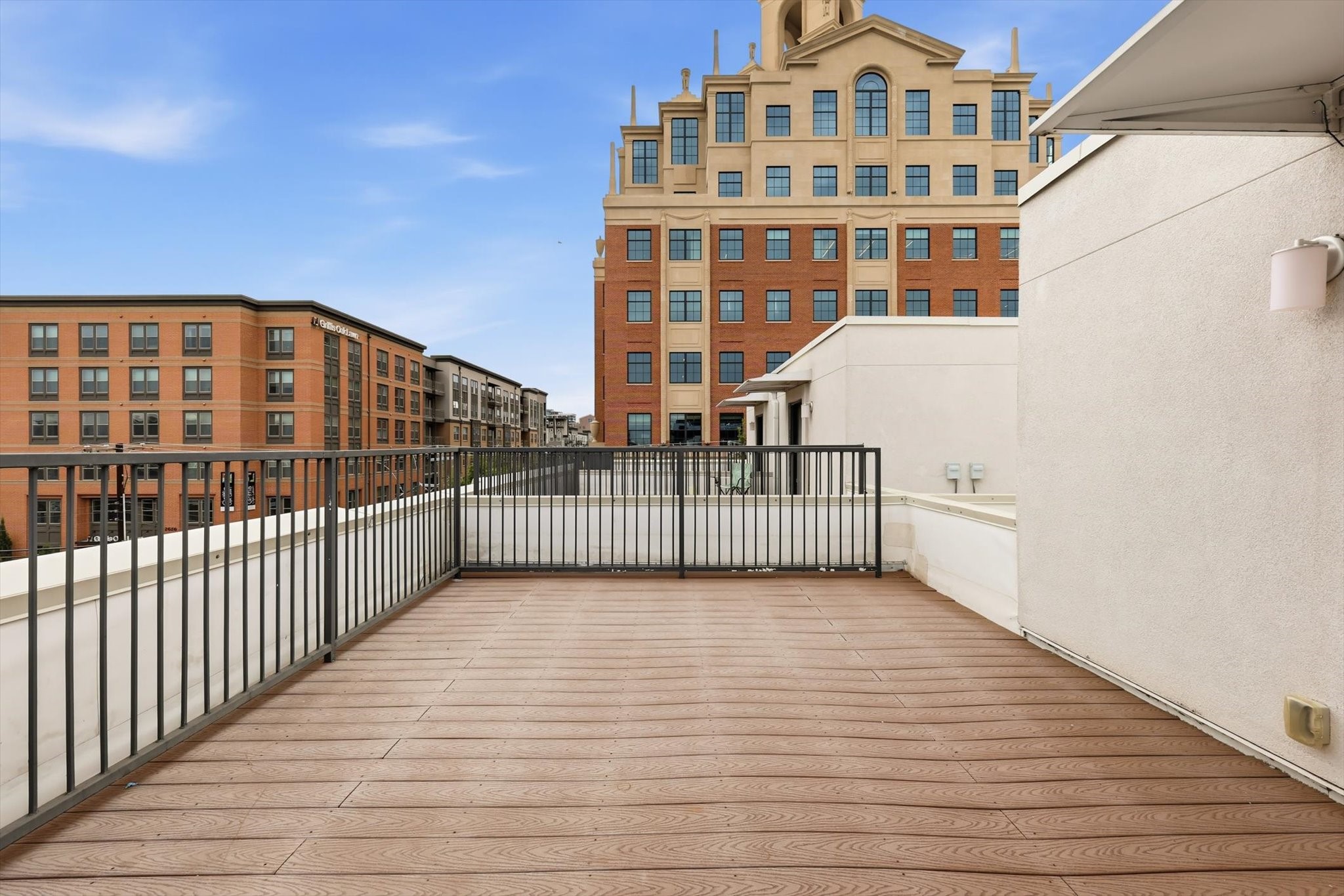 4110 Fairmount Street 1009