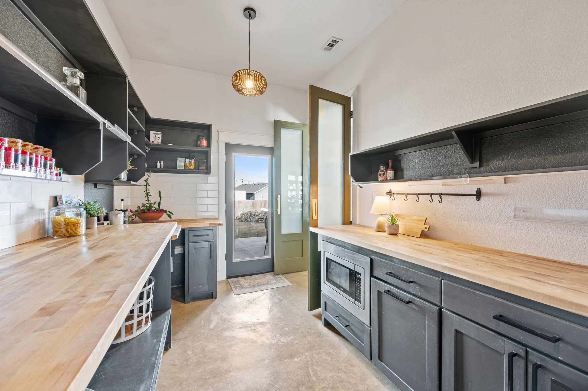 7604 Trailridge Drive