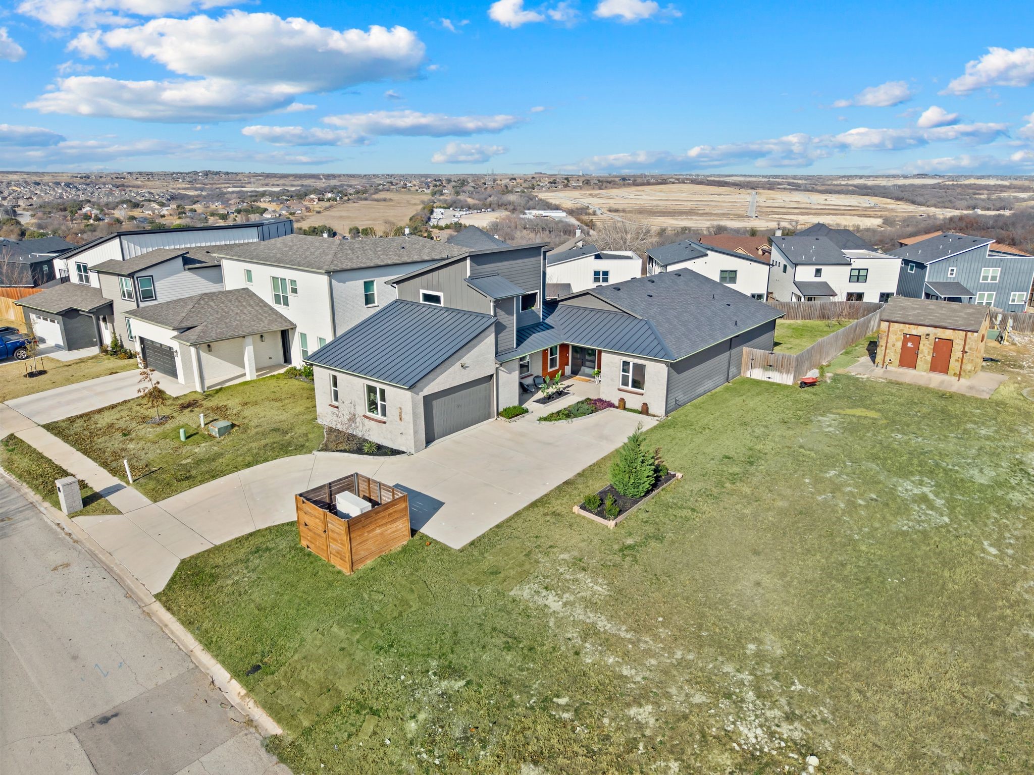 7604 Trailridge Drive