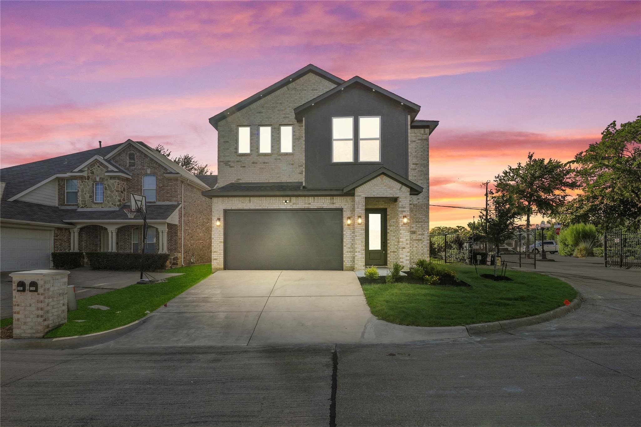 3200 Oak Bourne Drive