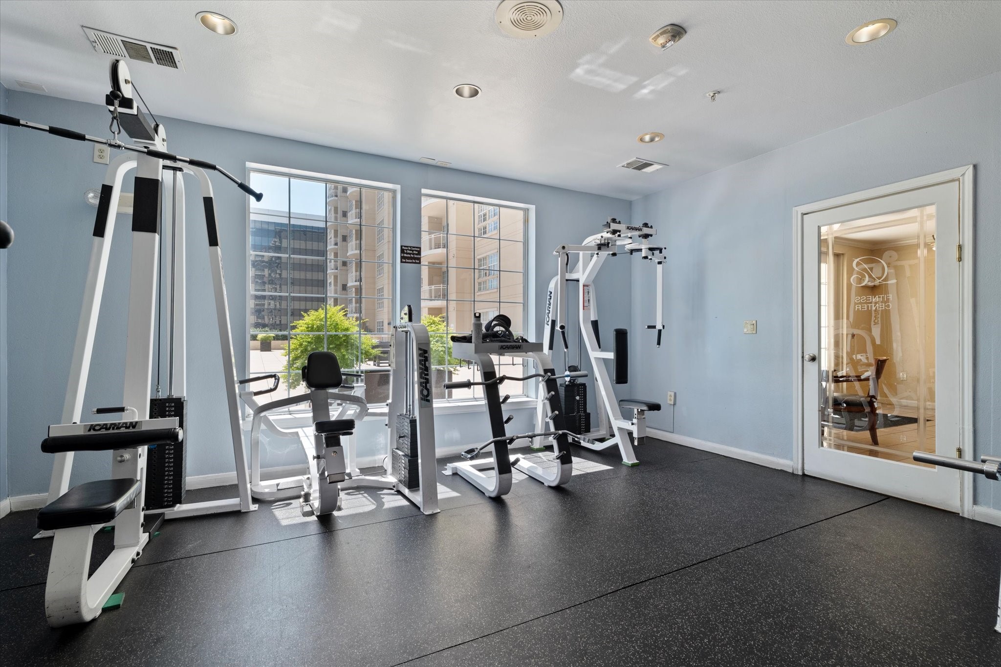 3225 Turtle Creek Boulevard 1009