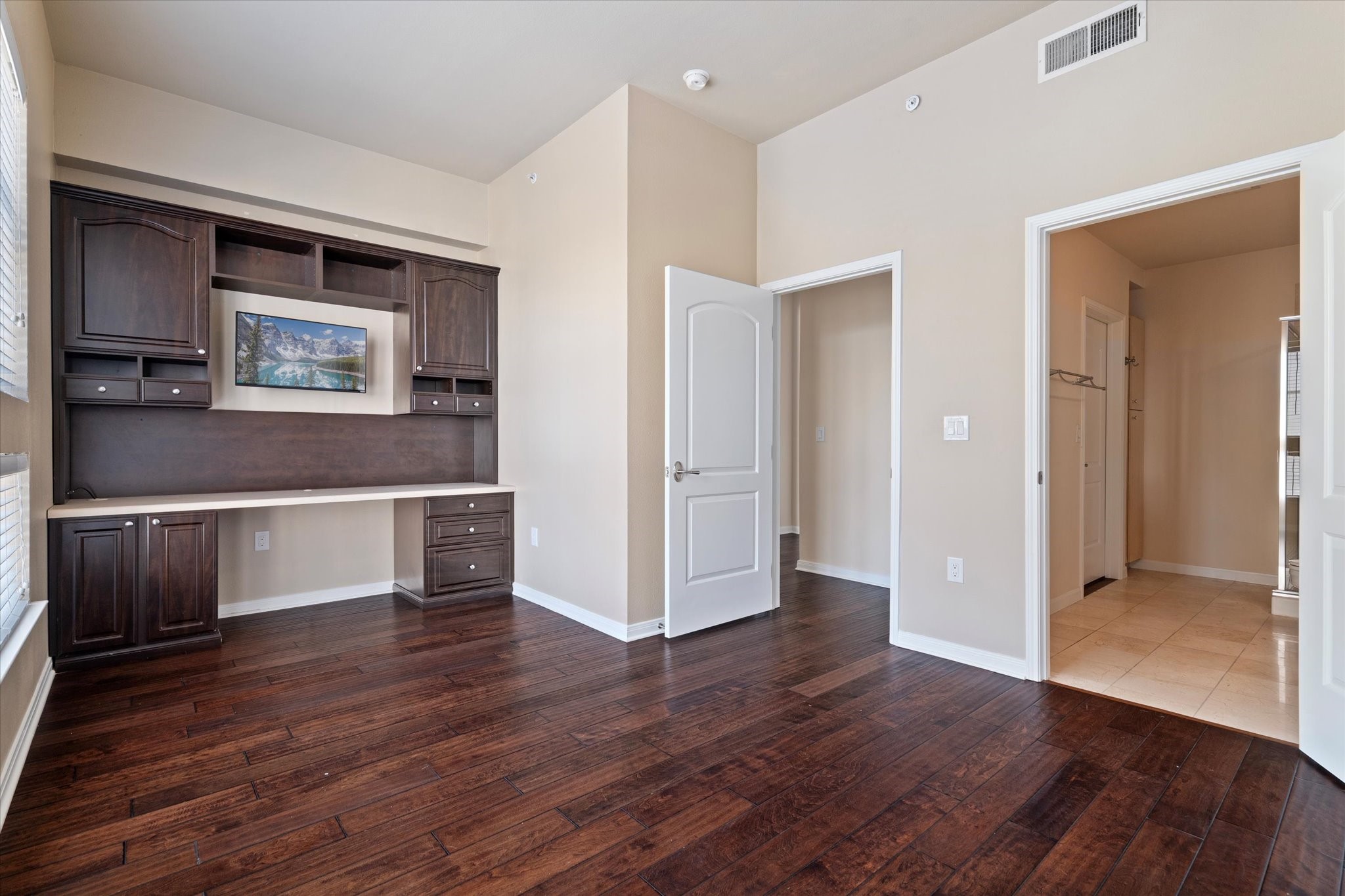 3225 Turtle Creek Boulevard 1009