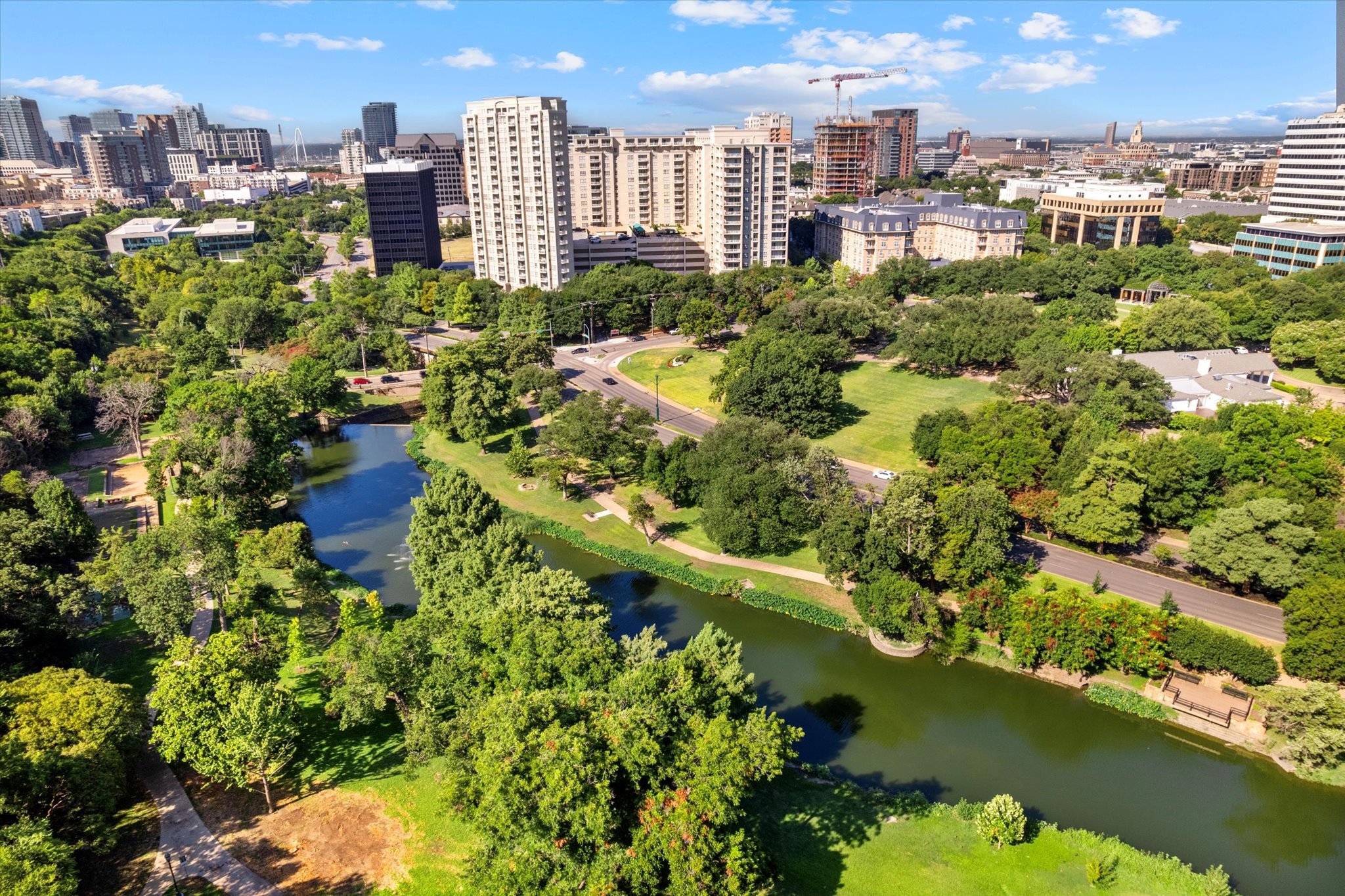 3225 Turtle Creek Boulevard 1009