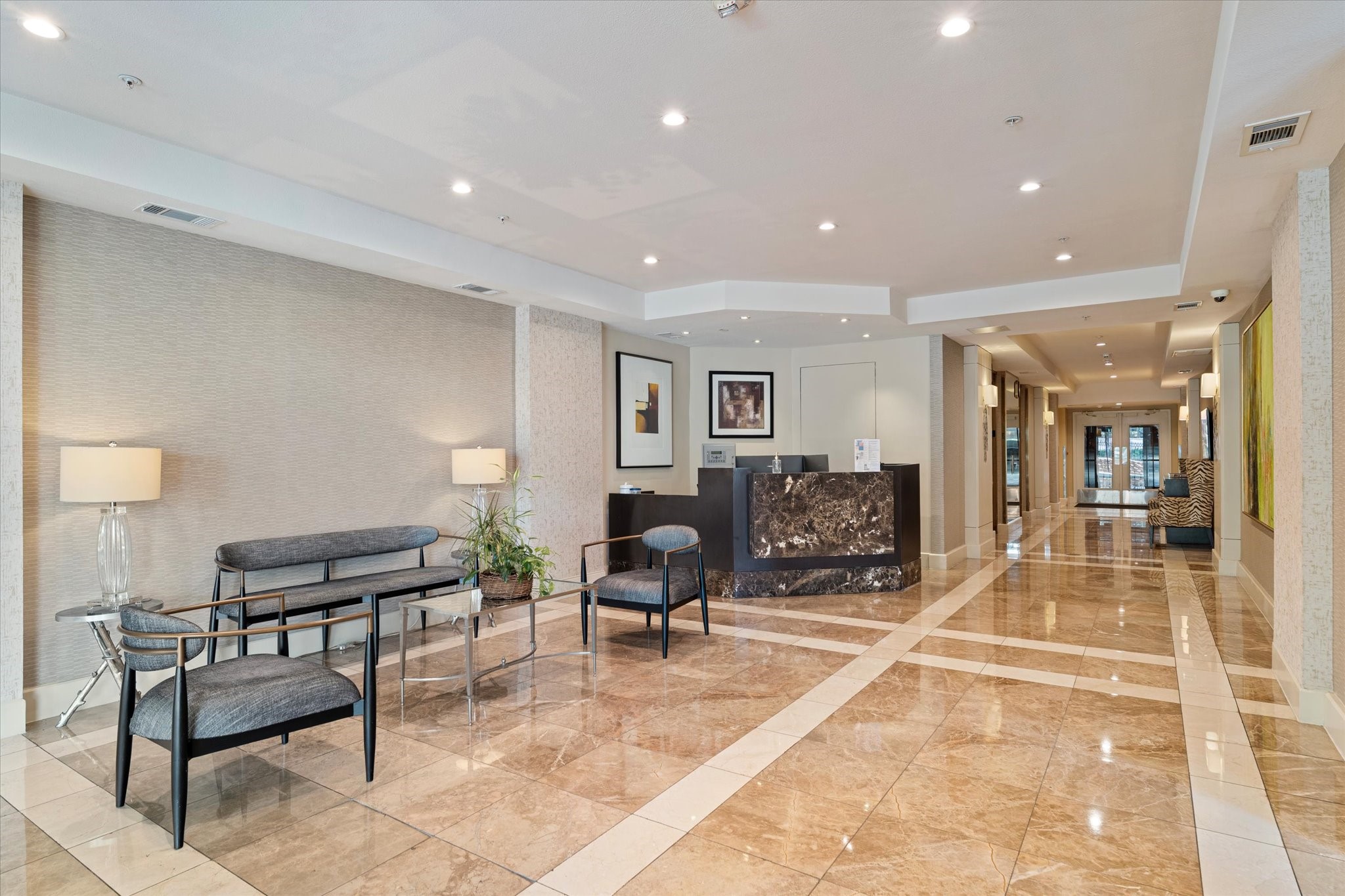 3225 Turtle Creek Boulevard 1009