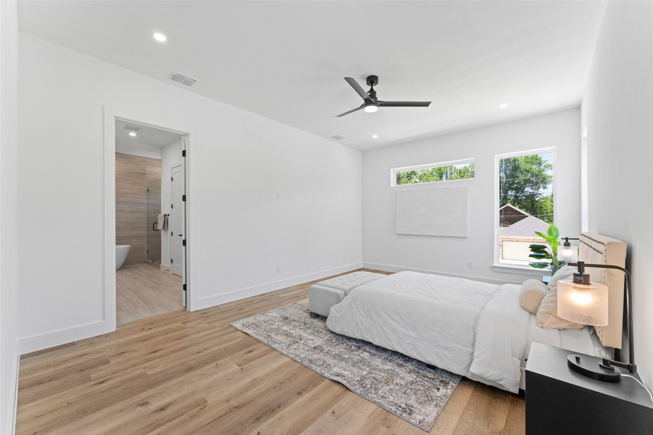 2828 Rochester Street