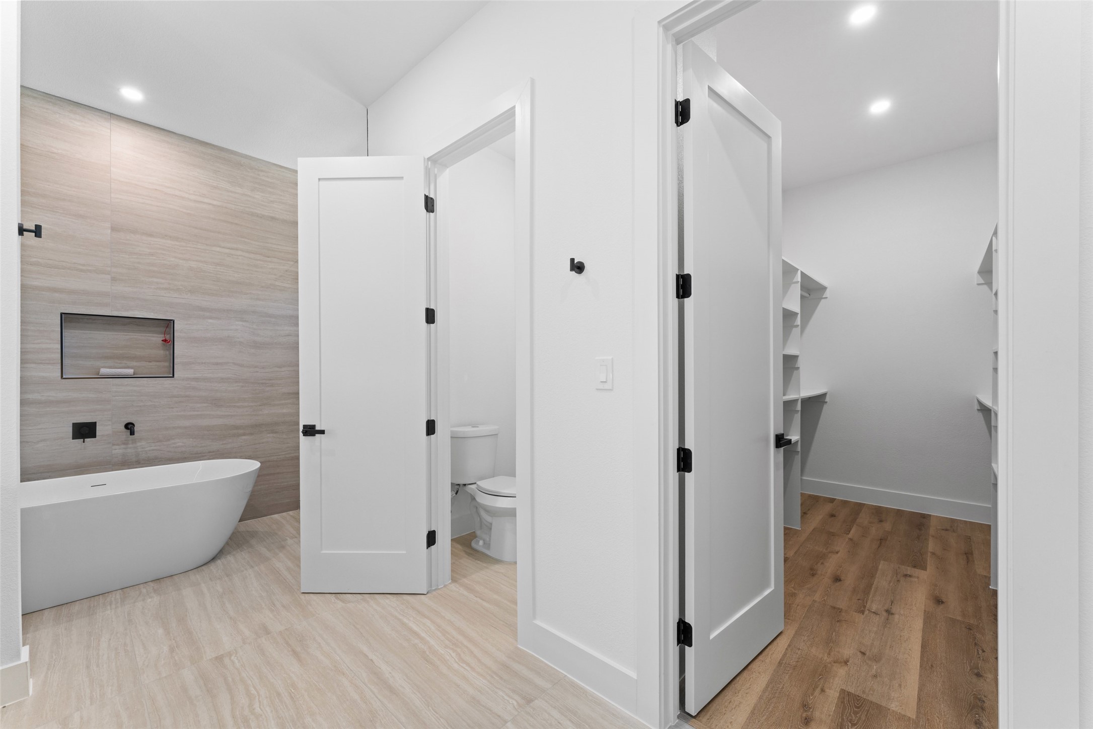 2828 Rochester Street