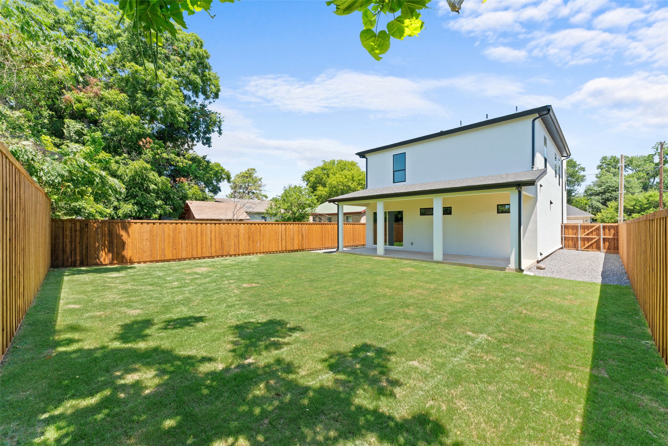 2828 Rochester Street