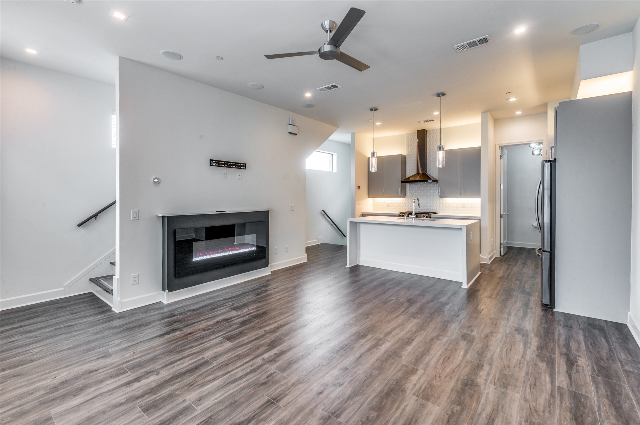 1813 Park Avenue 107