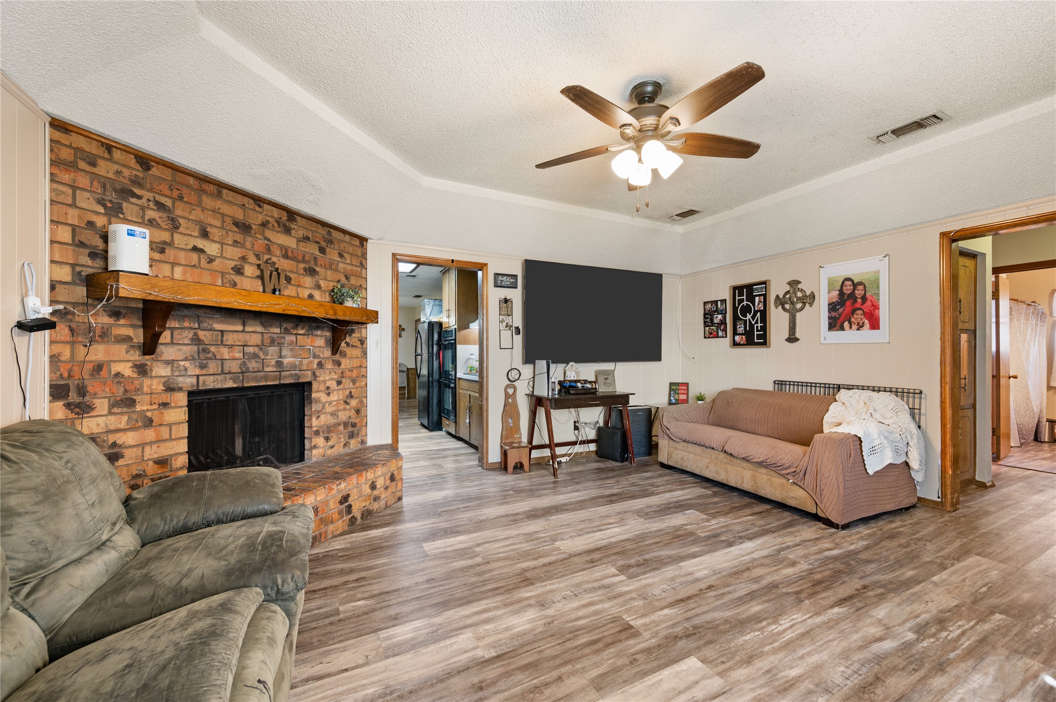 2701 Hurstview Drive