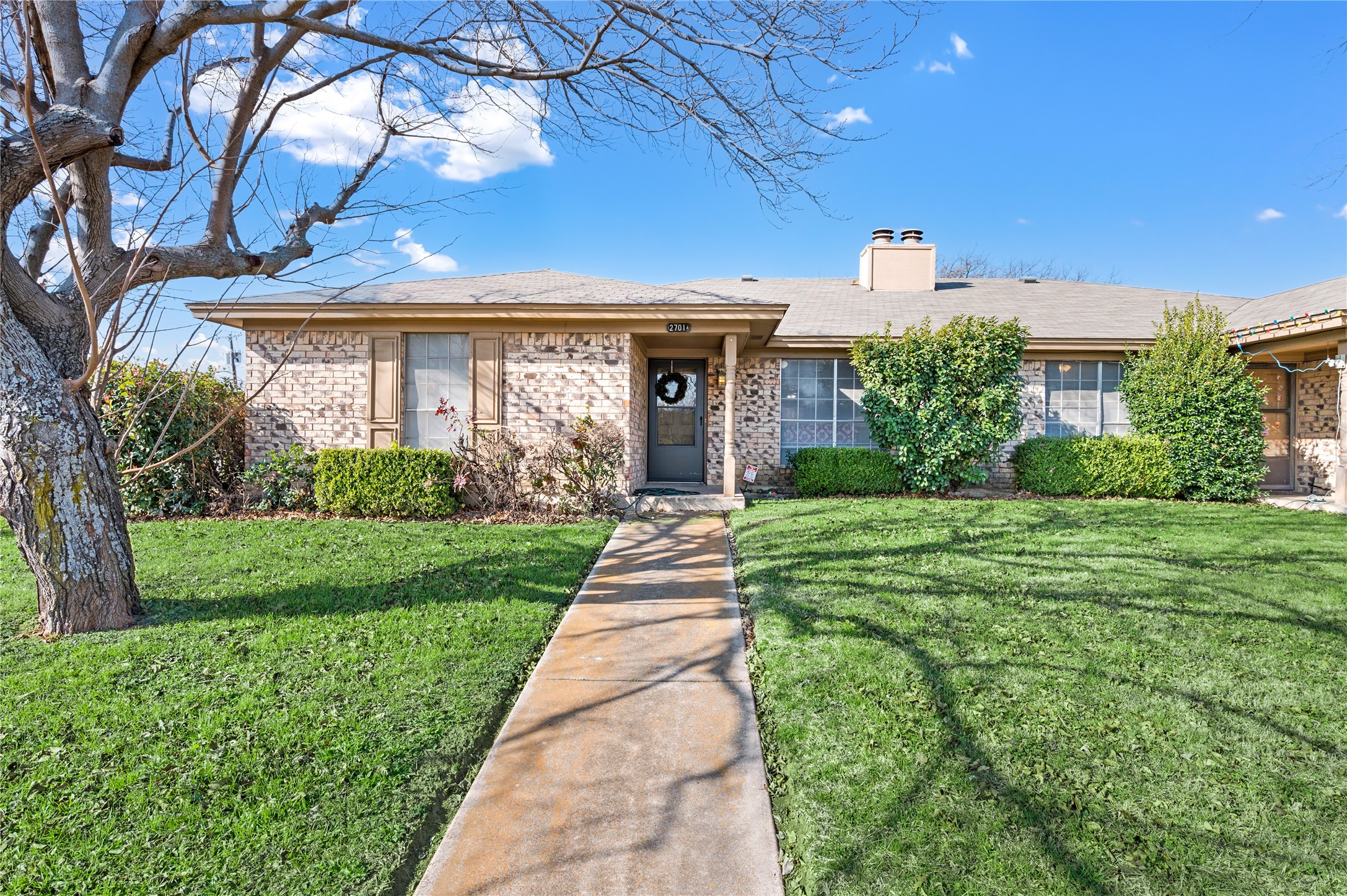 2701 Hurstview Drive